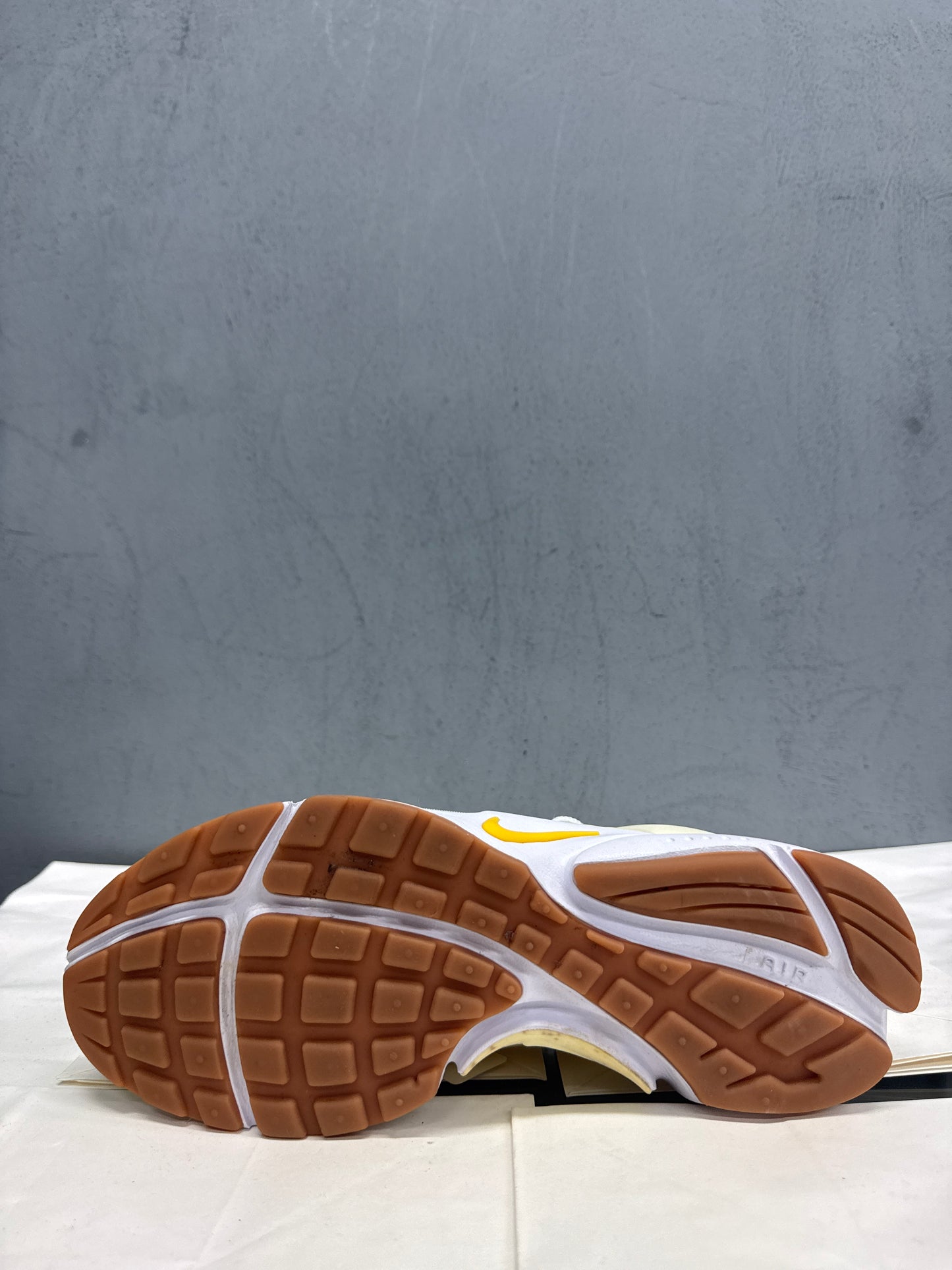 Used Air Presto Summit White Gum M Brown Womens US Women's 10 - Men's 8.5