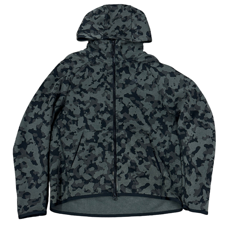Used Nike Tech Fleece Camo M
