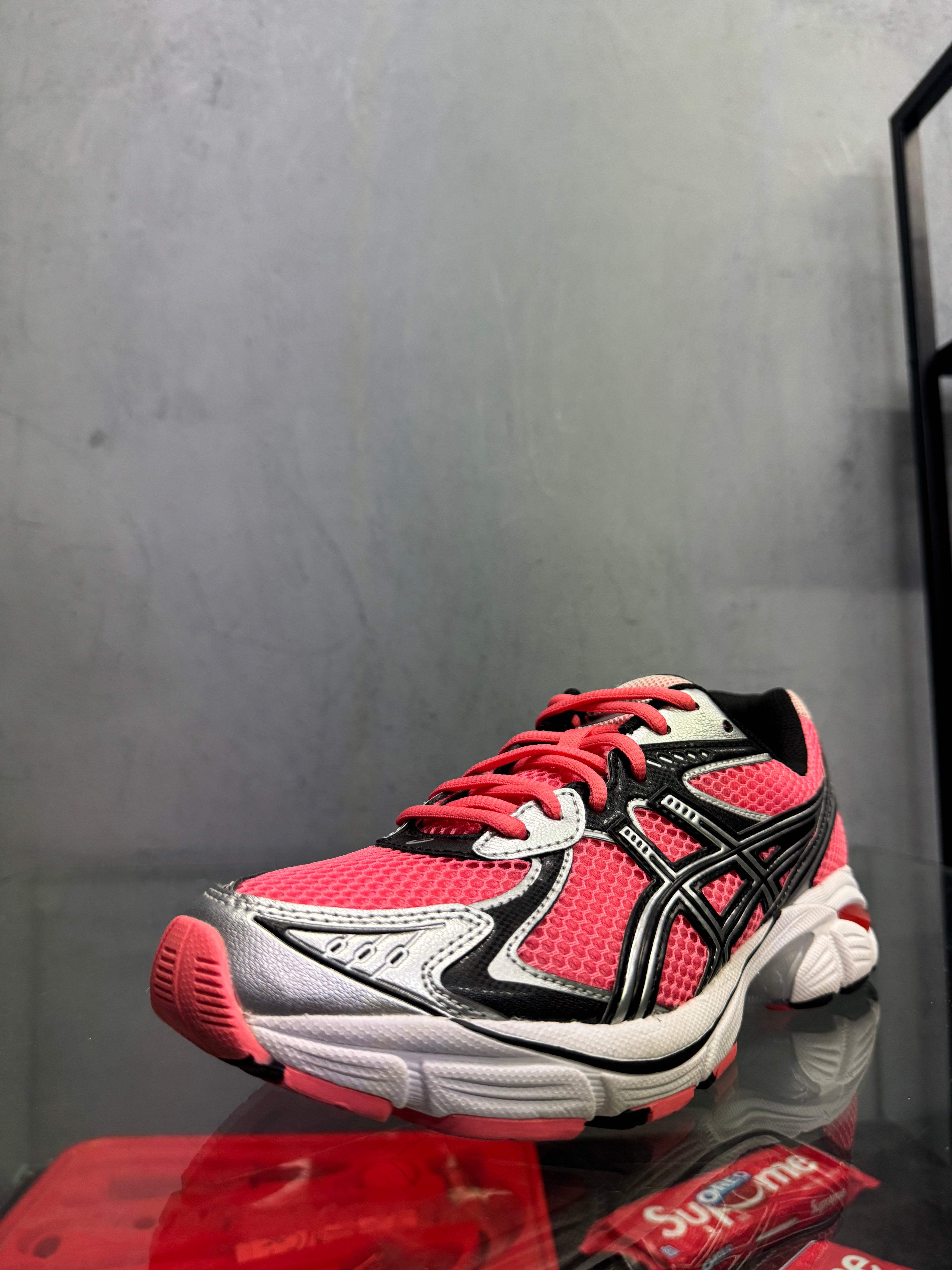 Used GT 2160 Pink Silver Women's