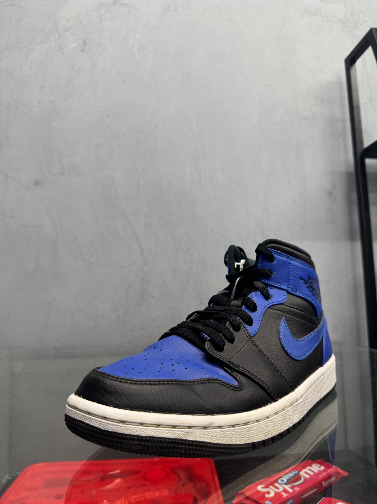 Used Jordan 1 Mid Hyper Royal Multiple Sizes