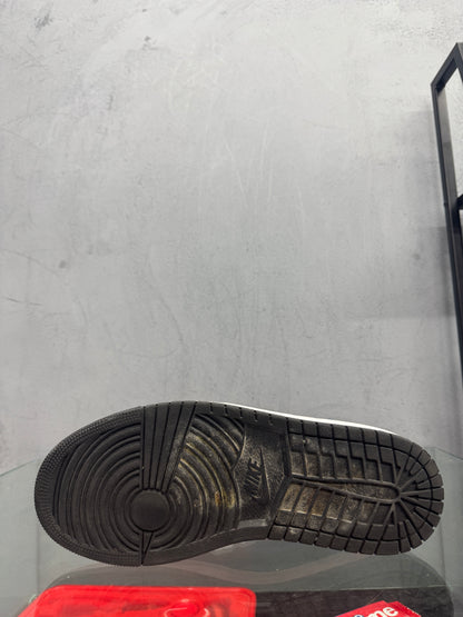 Used Jordan 1 Mid Hyper Royal Multiple Sizes