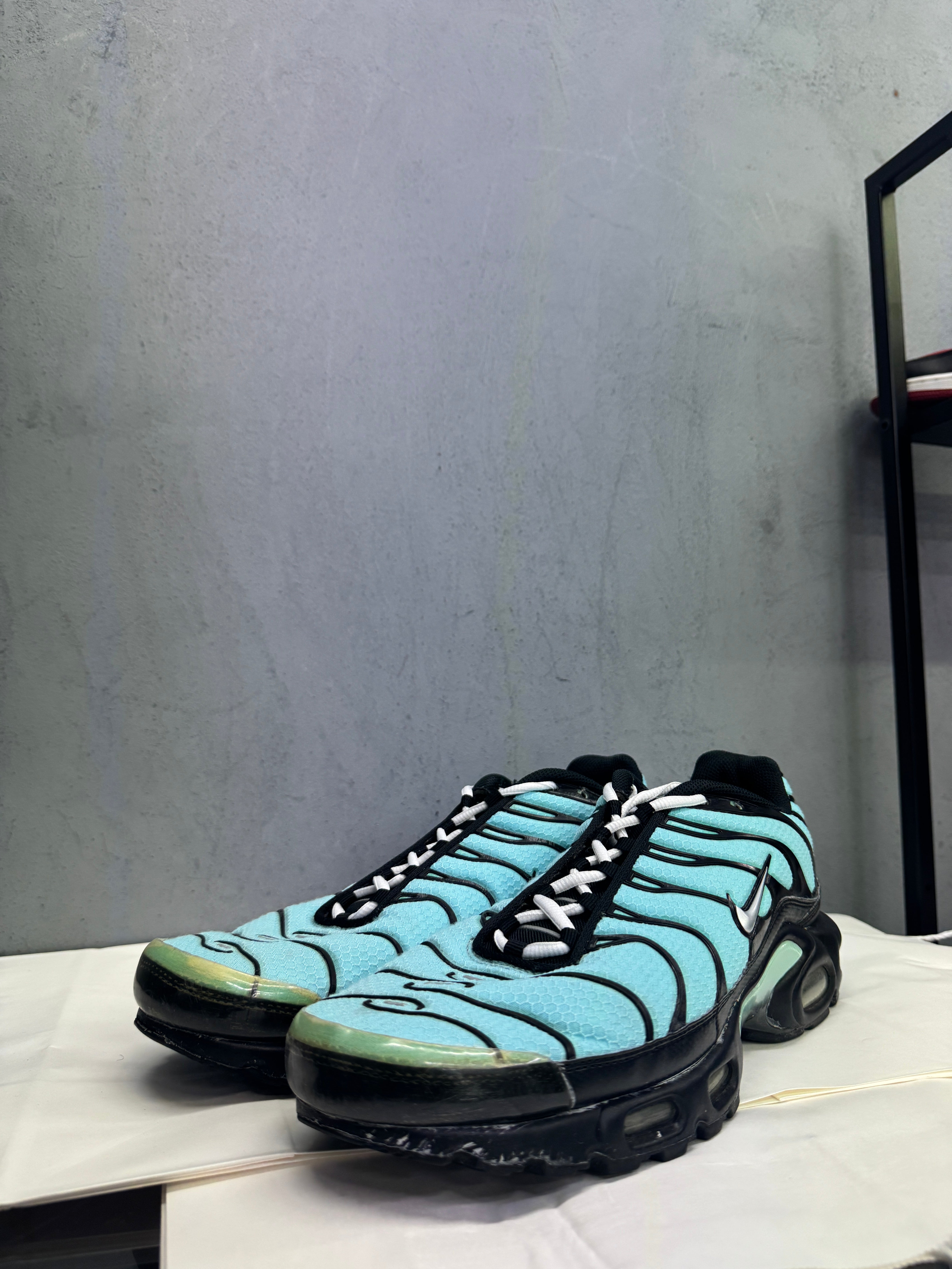 Used TN Dark Tiffany