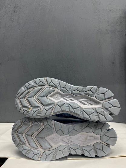 Used GEL-Quantum 180 7 Baby White Women's US Women's 8 - Men's 6.5