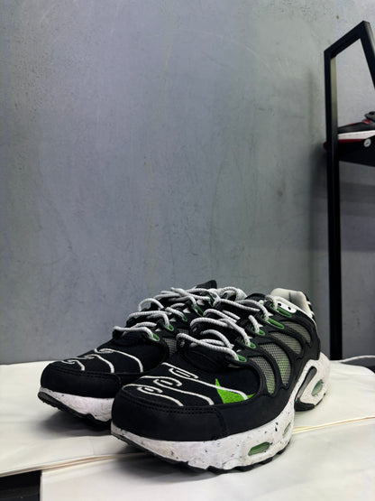 Used Air Max Terrascape Plus Black Green Strike US Men's 9 - Women's 10.5