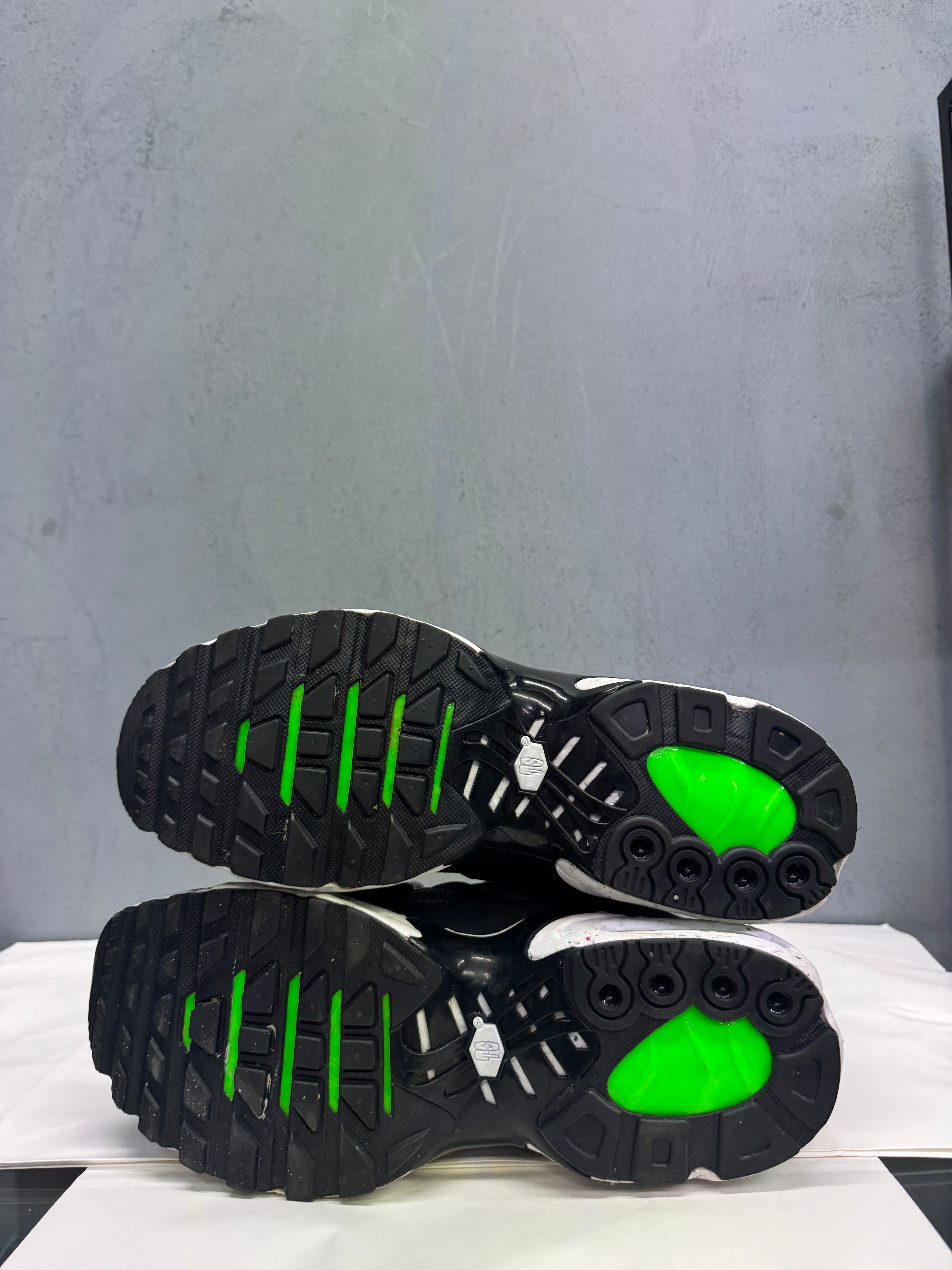 Used Air Max Terrascape Plus Black Green Strike