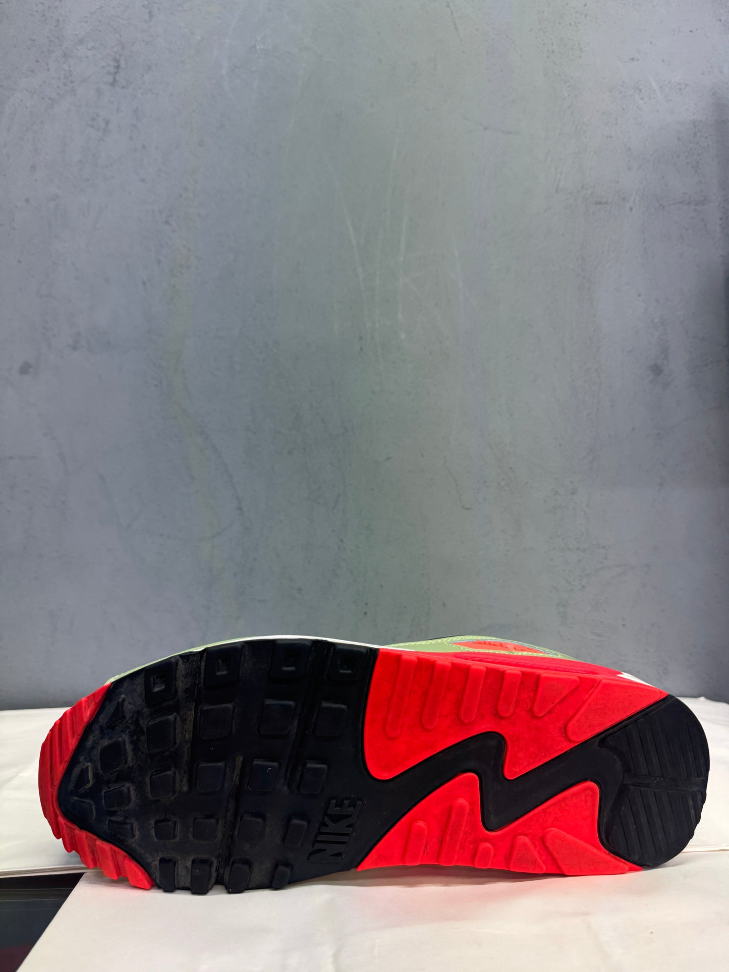 Used Air Max 90 Flash Lime US Men's 10 - Women's 11.5