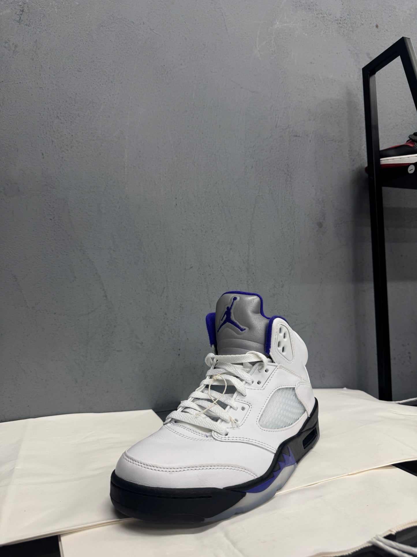 Used Jordan 5 Retro Dark Concord US Men's 7 - Women's 8.5