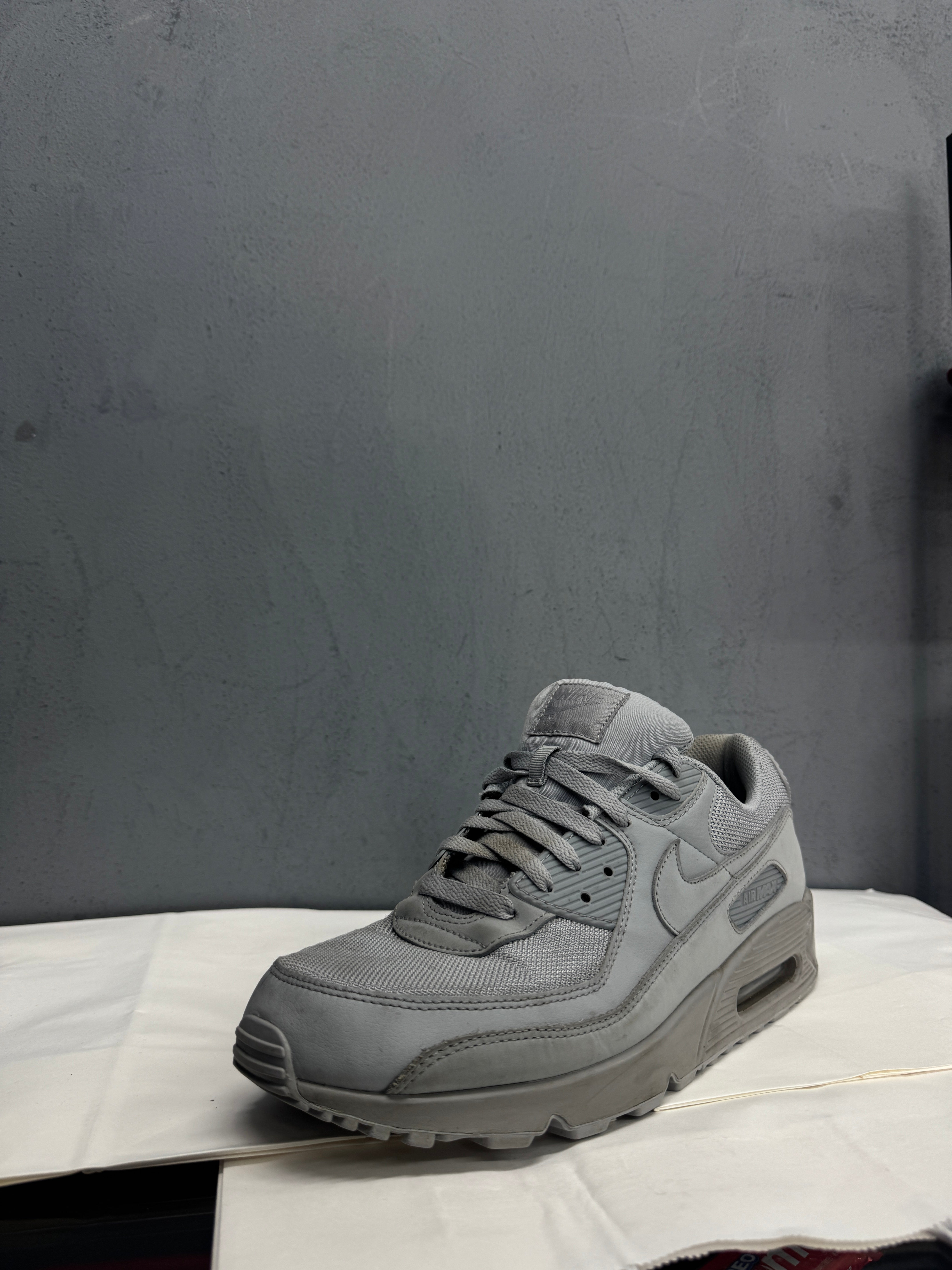 Used Air Max 90 Wolf Grey
