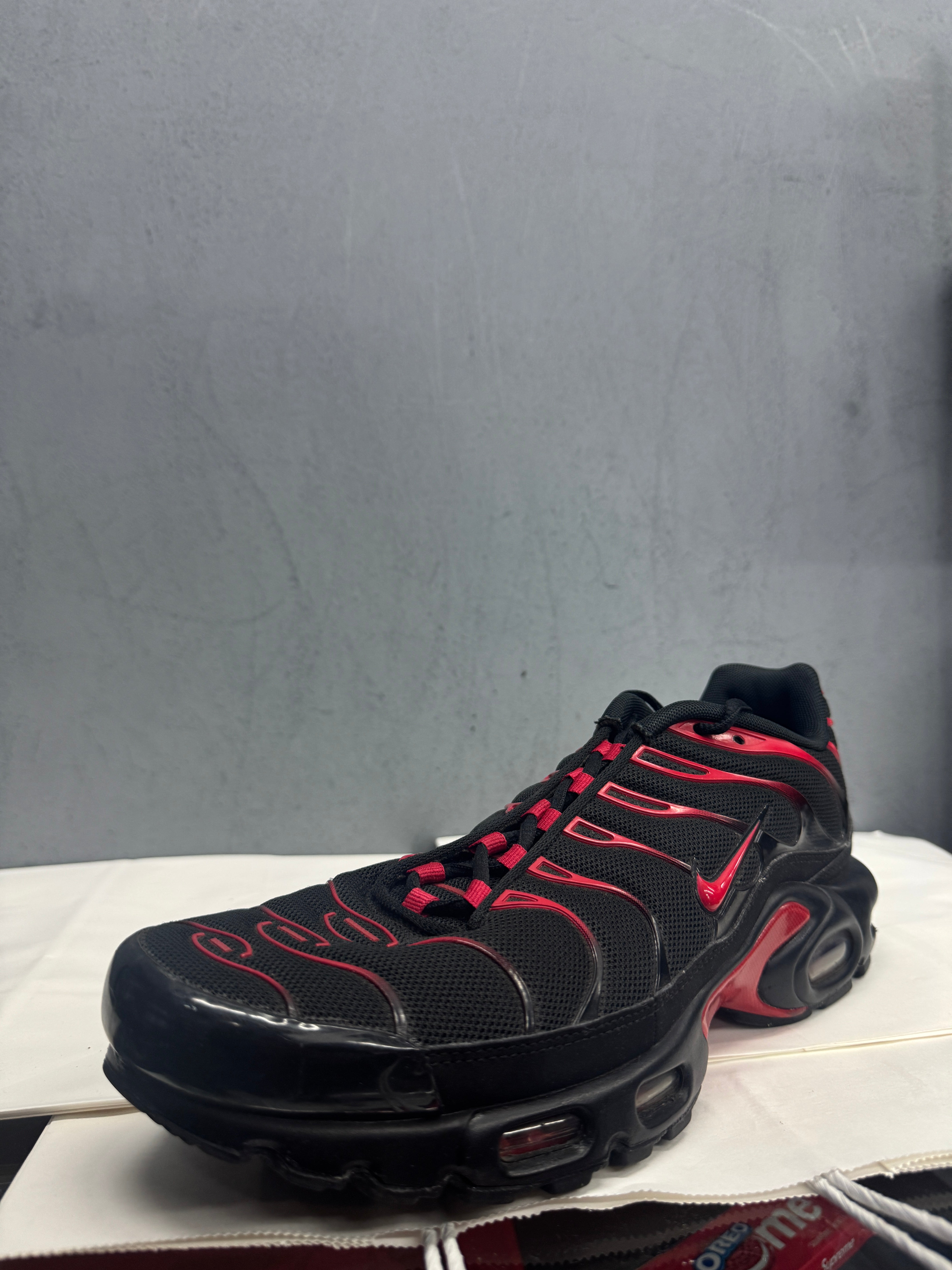 Used Nike Air Max Plus TN 'Red Belly Black'