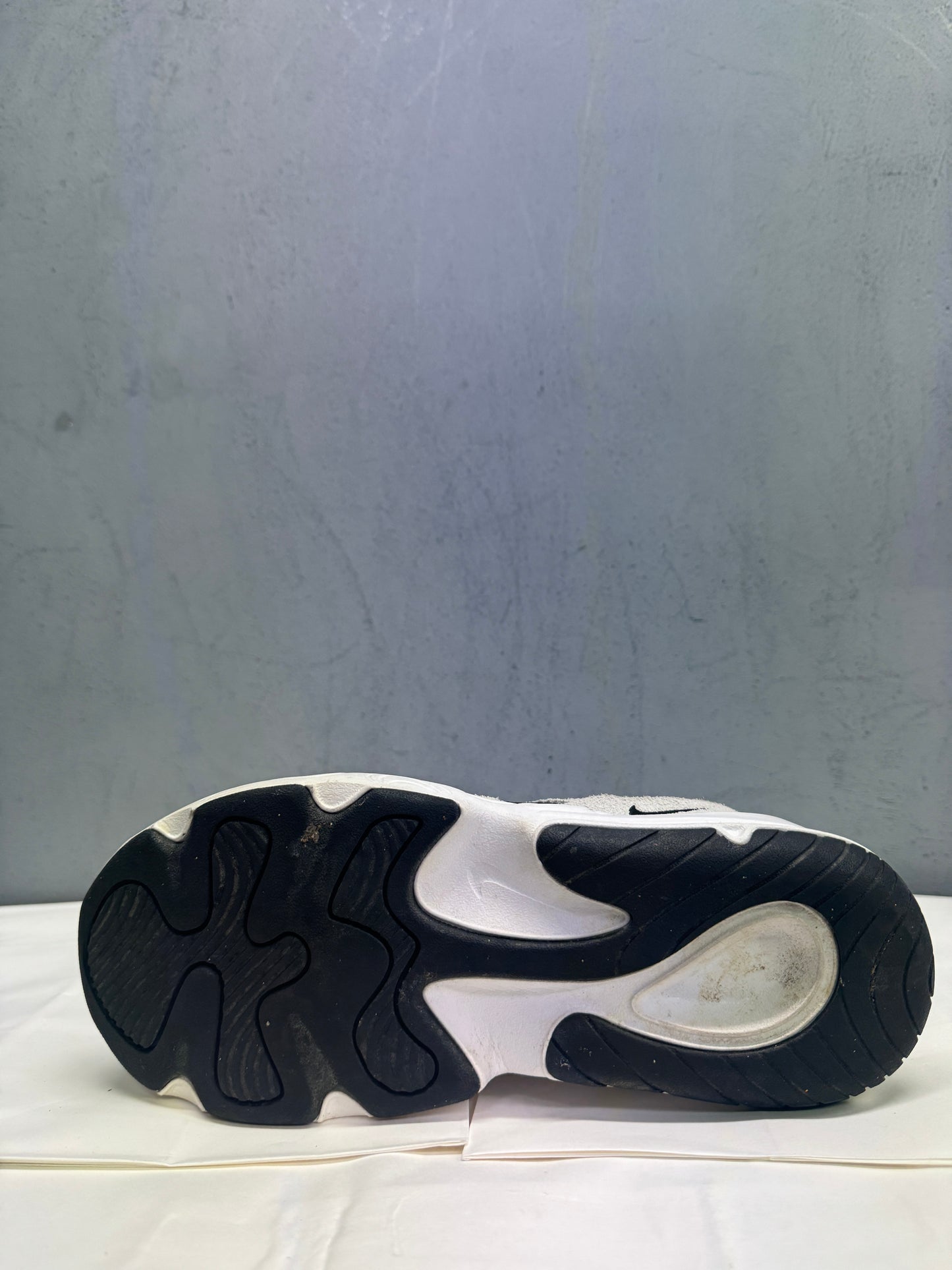 Used Tech Hera Burgundy Crush Womens US Women's 7 - Men's 5.5