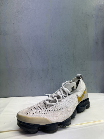 Used Vapormax Flyknit White Gold Black US Women's 8.5 - Men's 7