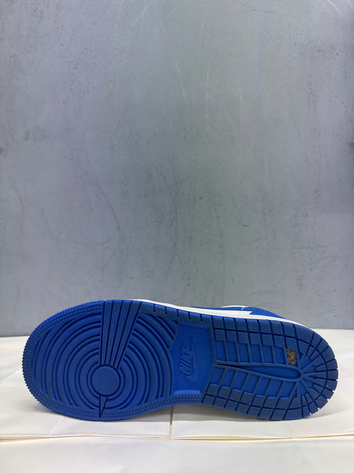 Used Jordan 1 Low Royal Blue US 5Y - Women's 6.5