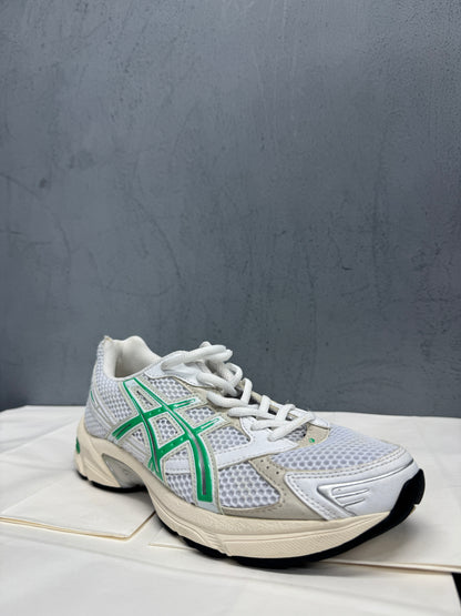 Used GEL-1130 White Green Cream US Women's 8 - Men's 6.5