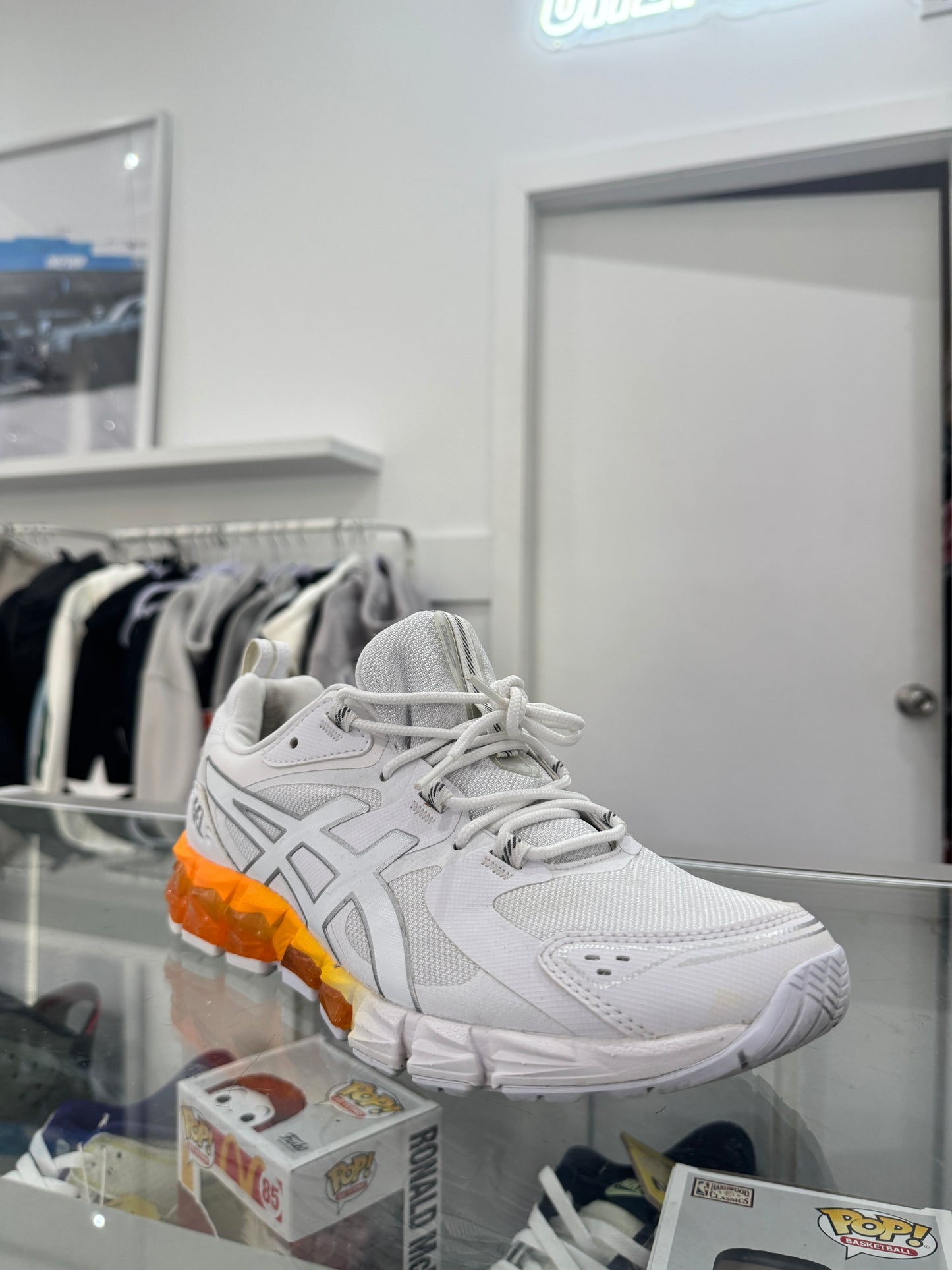 Used GEL-Quantum 180 White Orange US Women's 10 - Men's 8.5