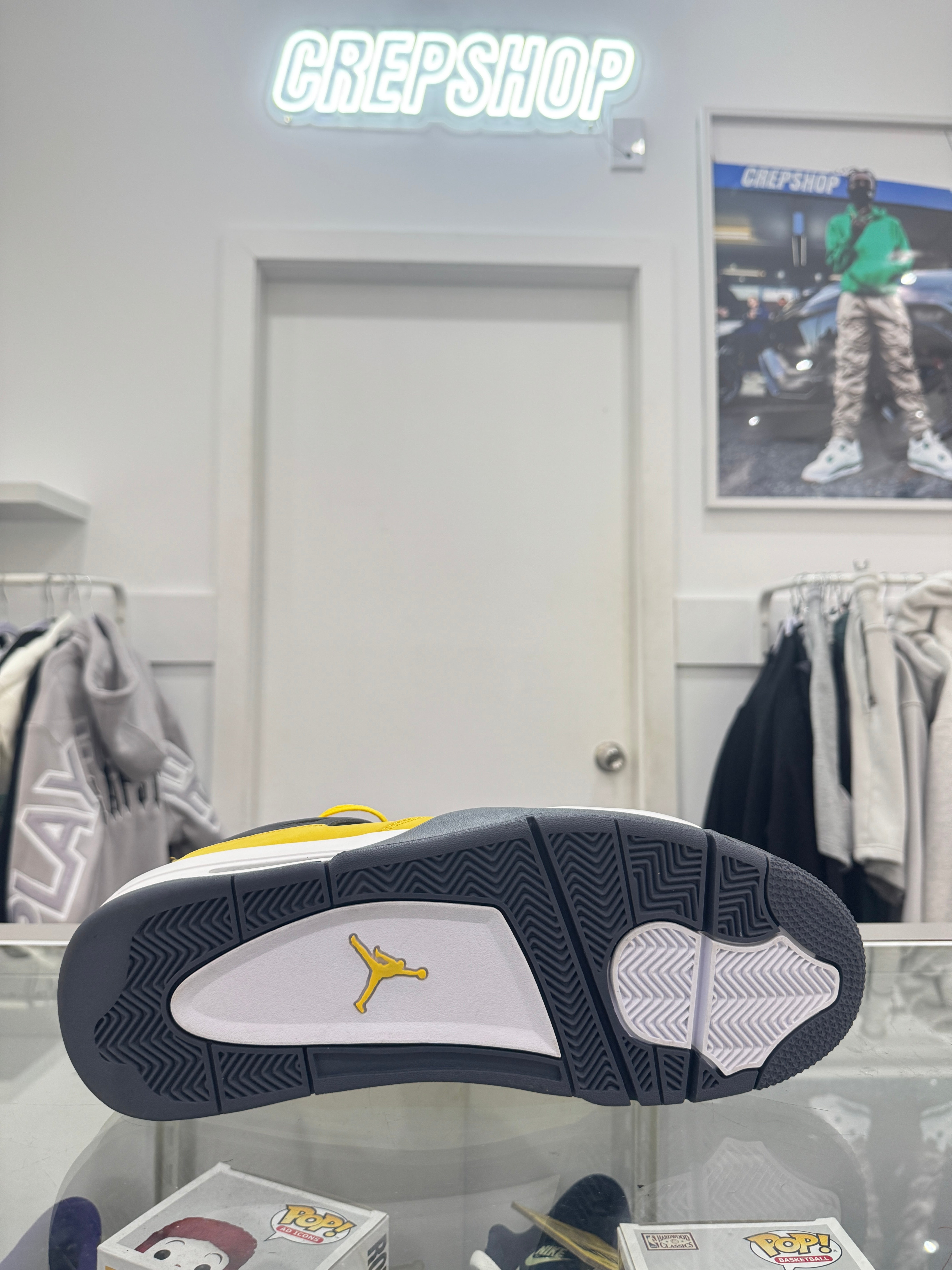 Used Jordan 4 Retro Lightning 2021