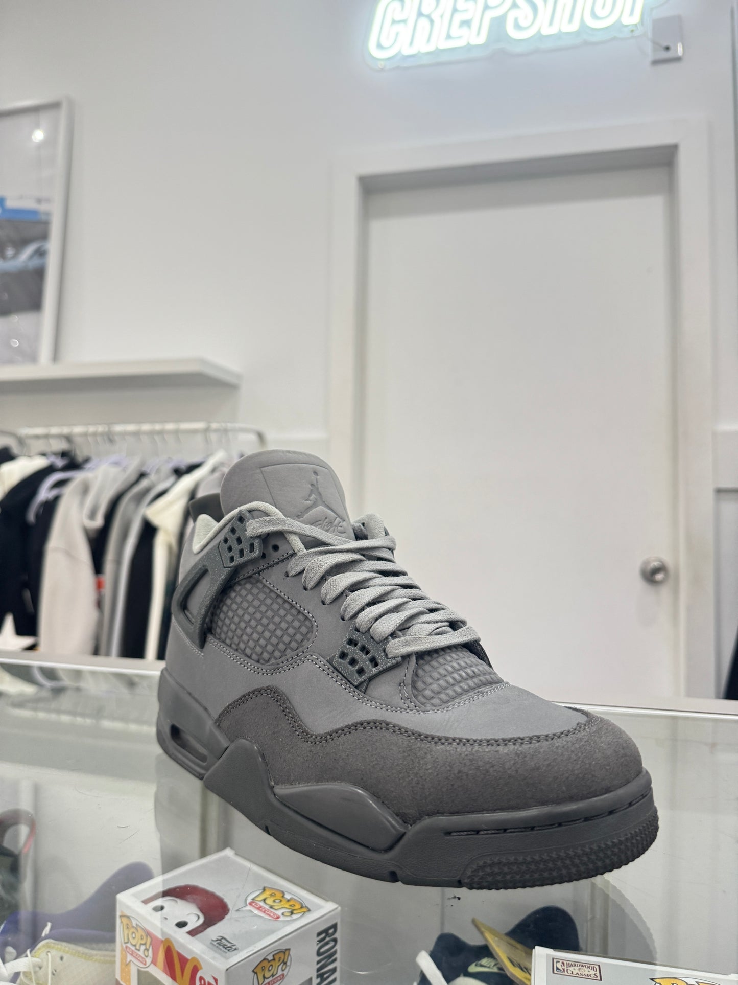 Used Jordan 4 Wet Cement 45756