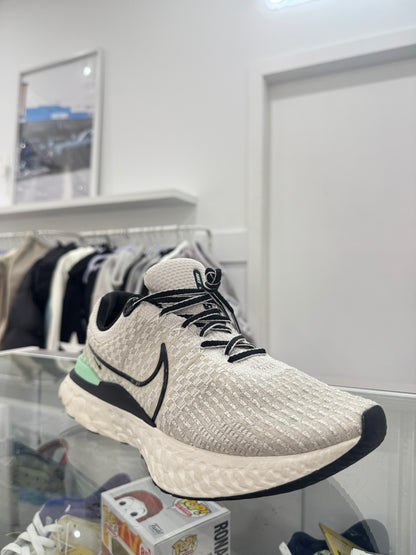 Used React Infinity Run Flyknit 3 Phantom Black Mint US Men's 8 - Women's 9.5