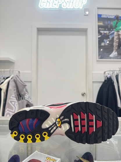 Used TN Photon Dust Red US Men's 11.5 - Women's 13