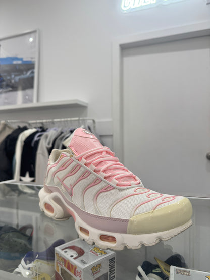 Used TN White Pink US Women's 12 - Men's 10.5