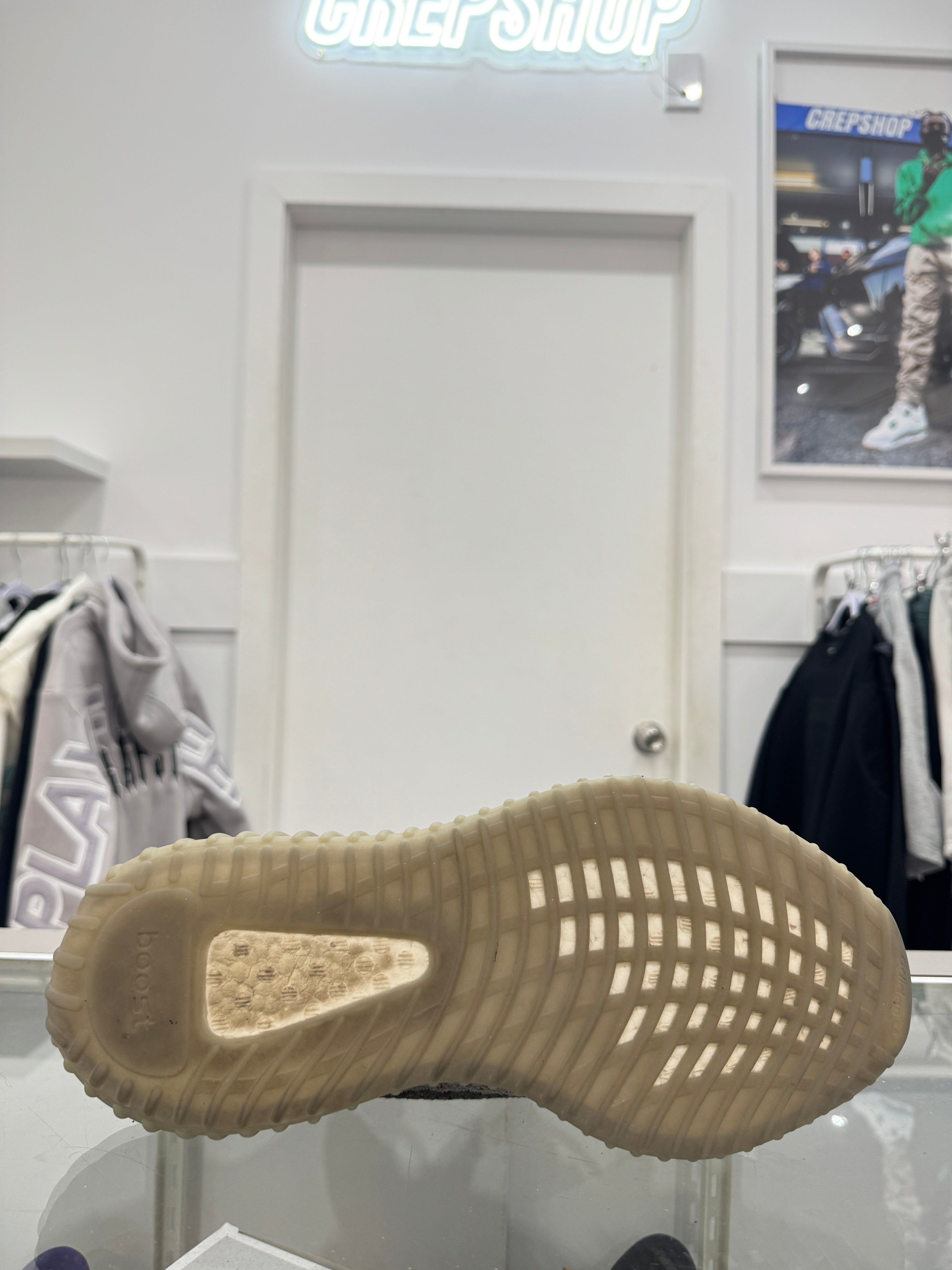 Used Yeezy 350 Beluga