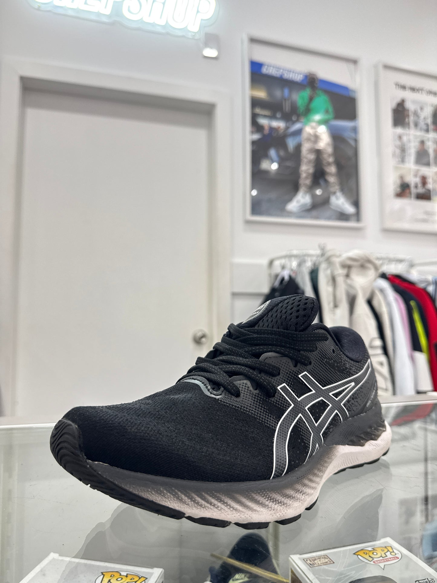 Used GEL-Nimbus 23 Black White US Men's 11 - Women's 12.5