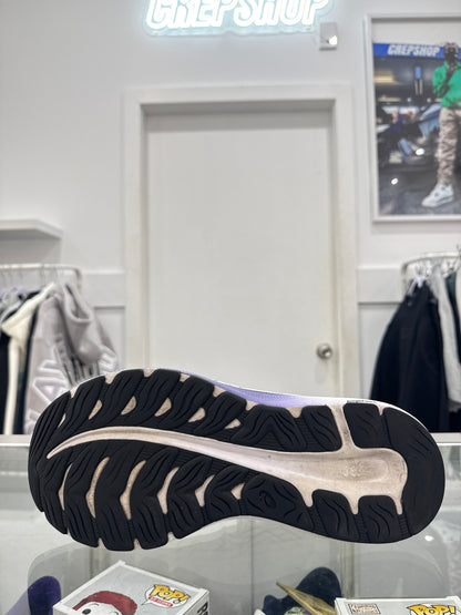 Used GEL Contend 9 White Women's US Women's 10.5 - Men's 9