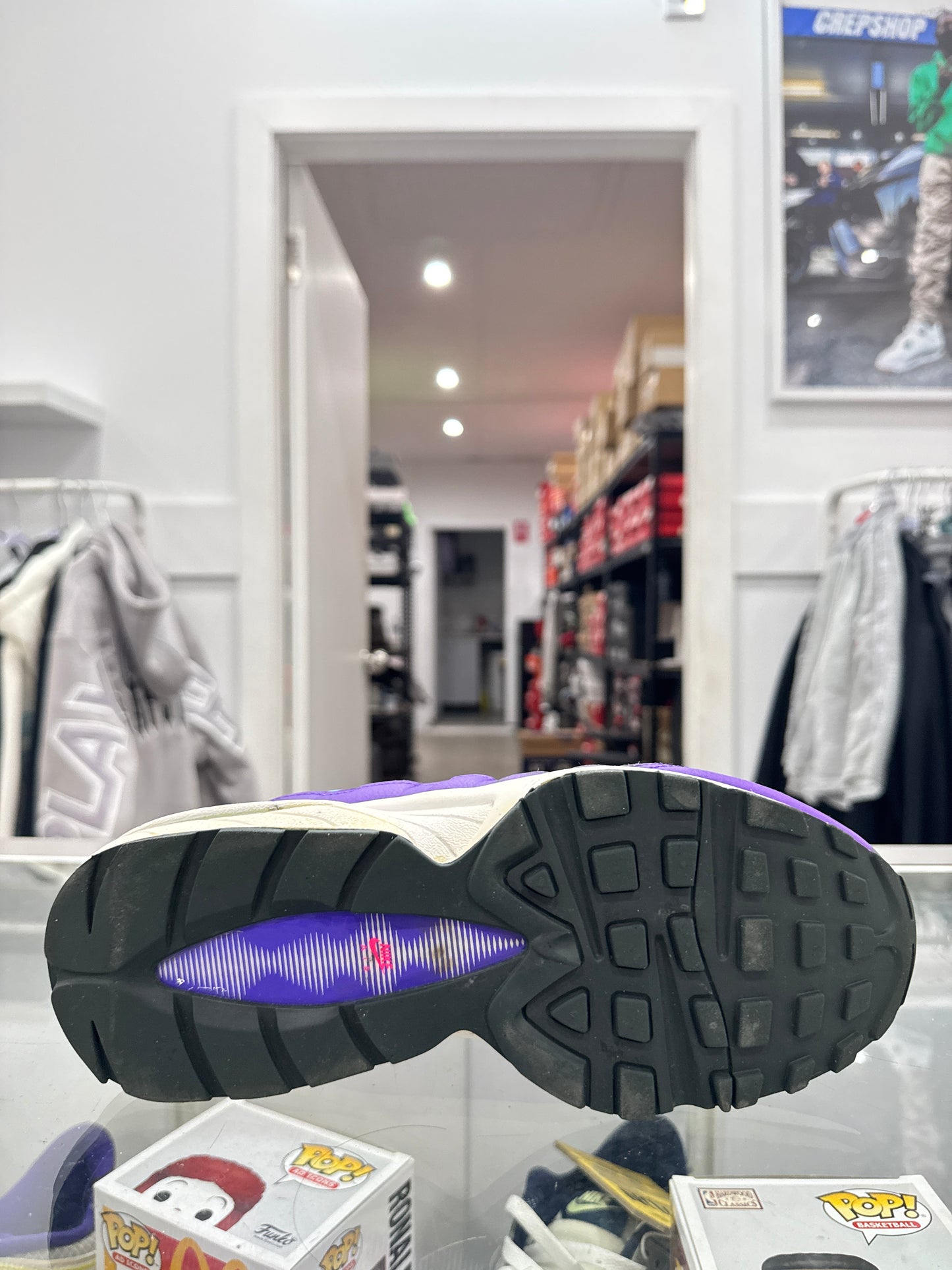 Used Air Max 95 Now Outdoor Green Hyper Grape GS US 6Y - Women's 7.5