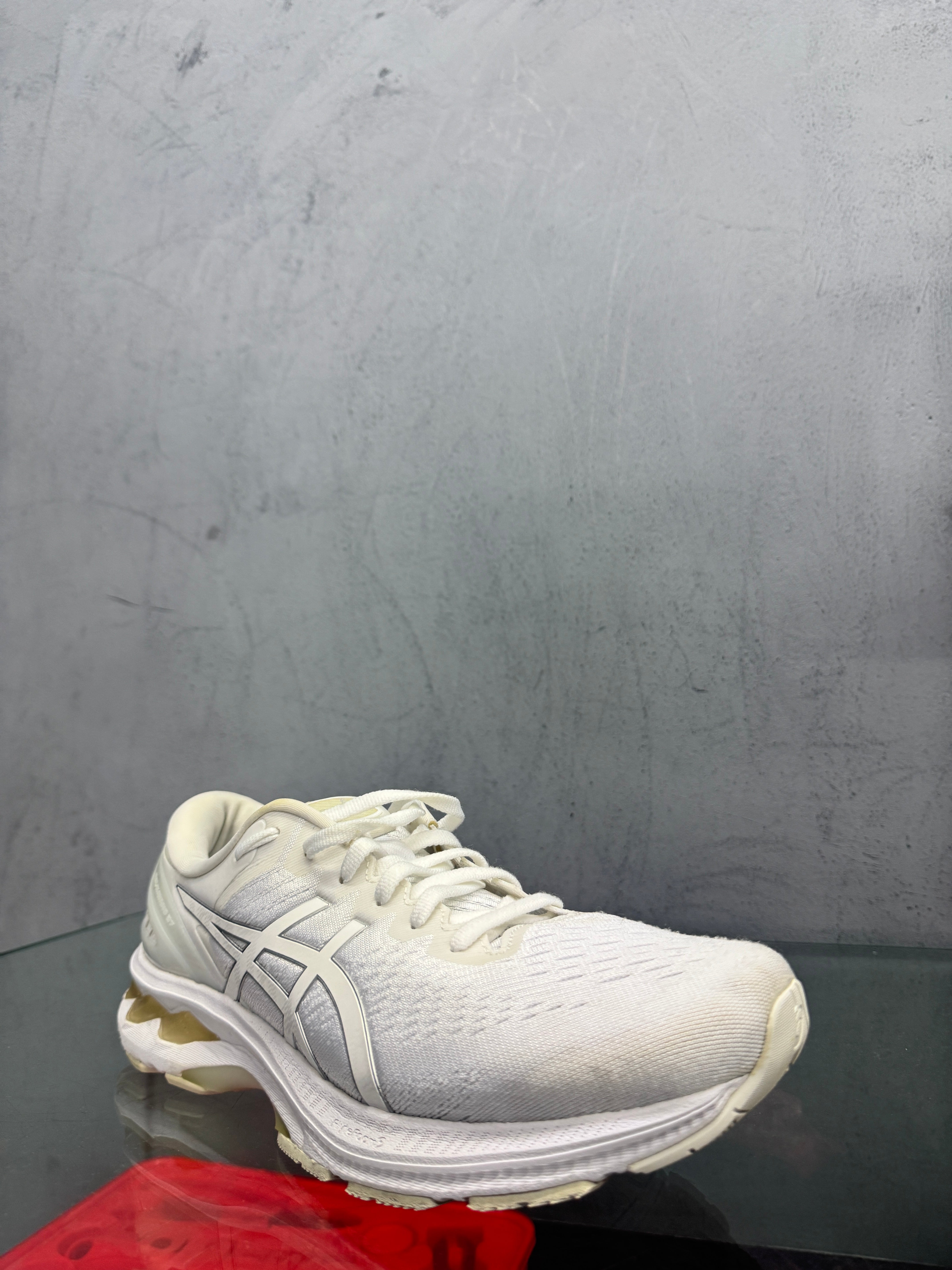 Used ASICS GEL-Kayano 27 White White