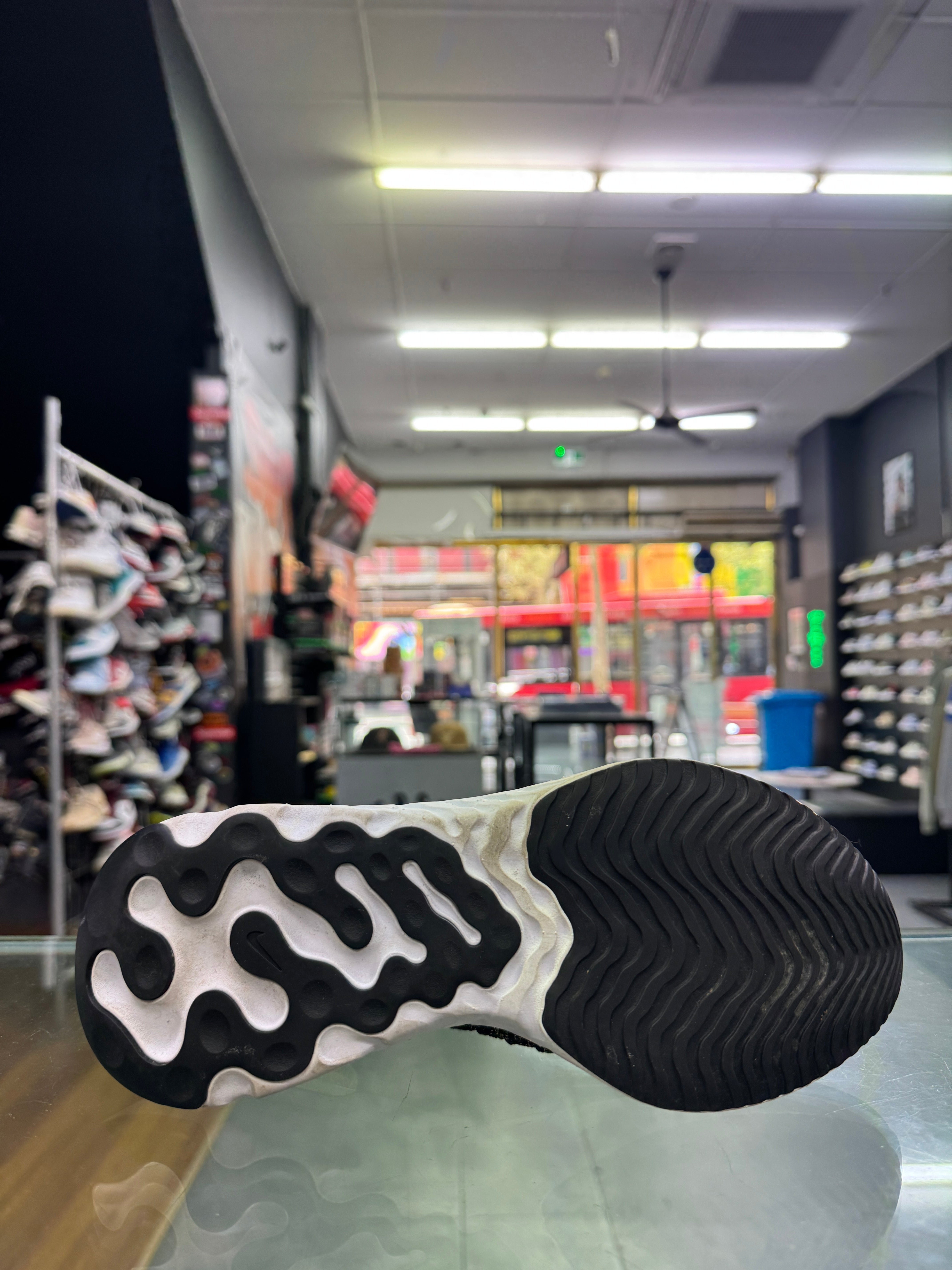 Used Nike Phantom Reacts 'Black/Gold'