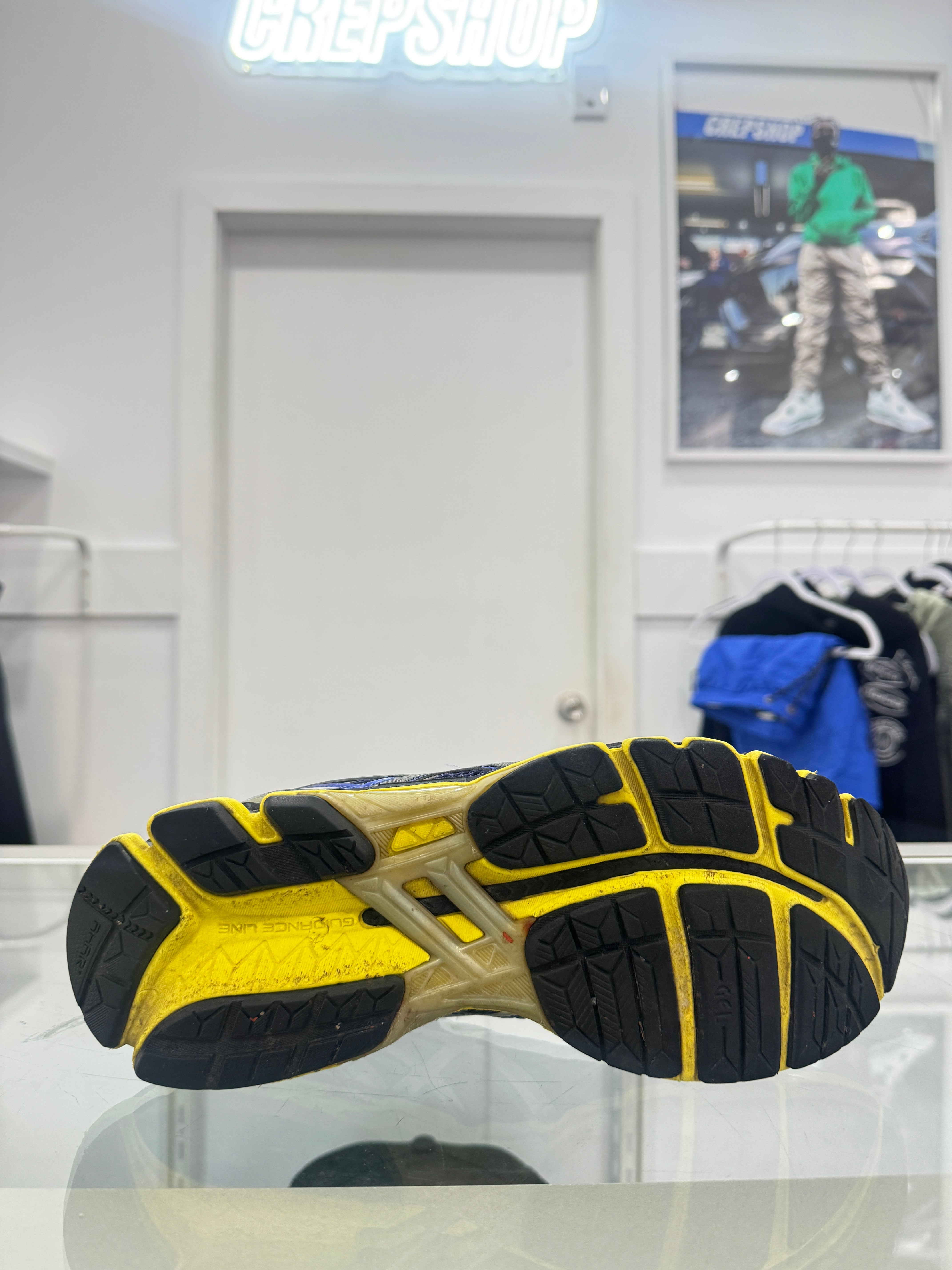 Used ASICS GEL-Kayano 20 'Blue/Yellow'