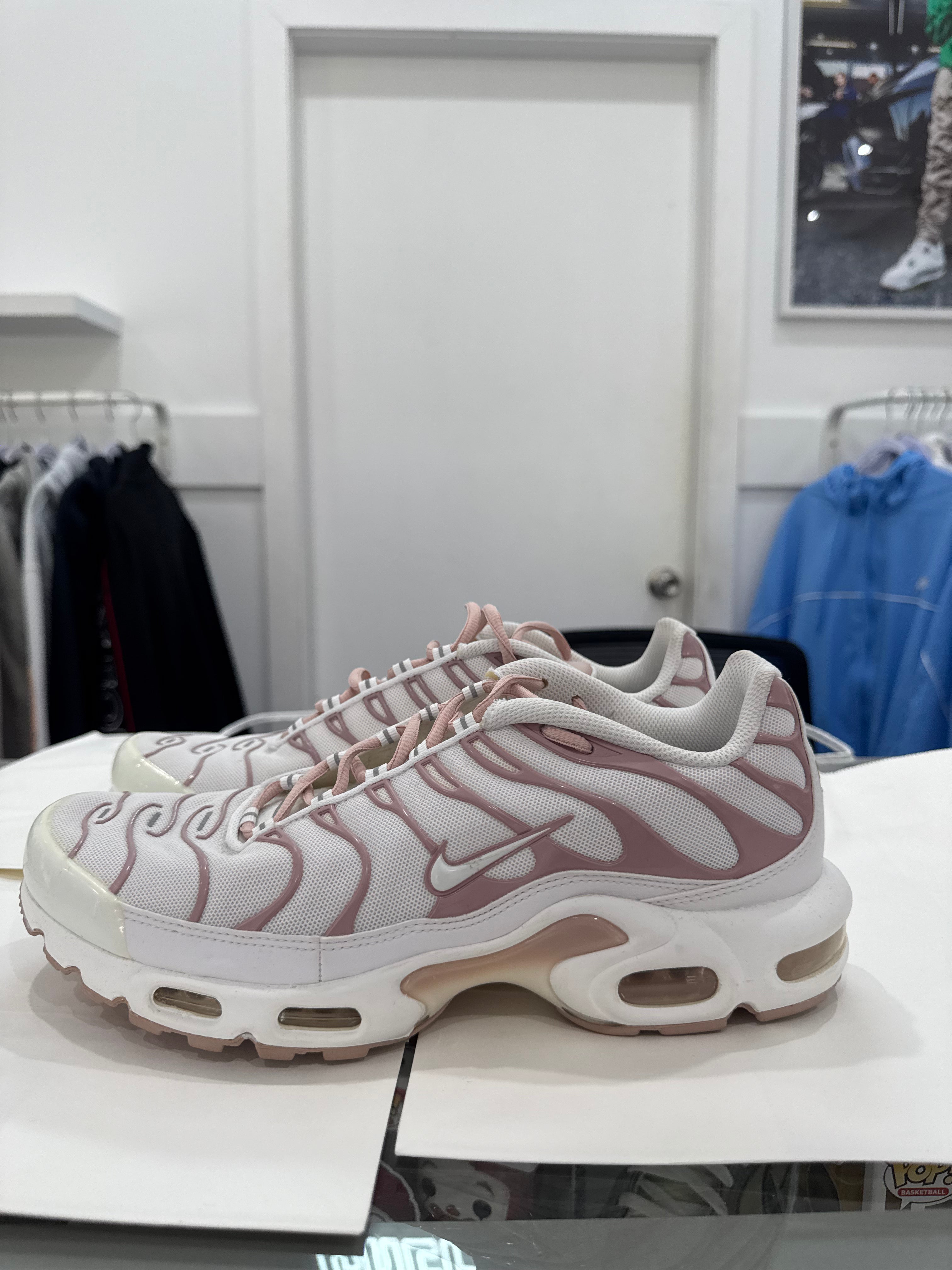 Used Nike Air Max Plus TN 'Pink Oxford'