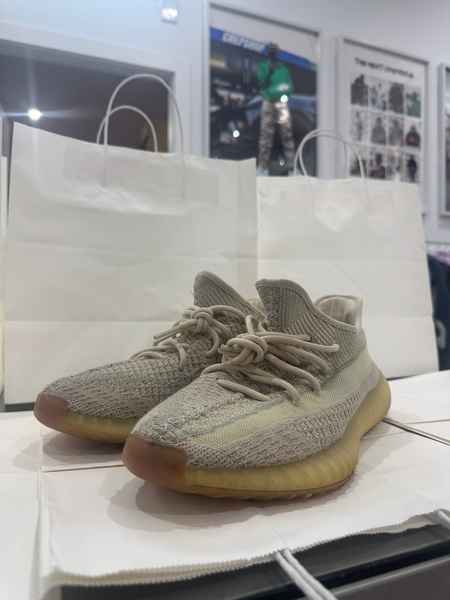 Used Yeezy Boost 350 V2
Citrin Non-Reflective US Men's 10 - Women's 11.5