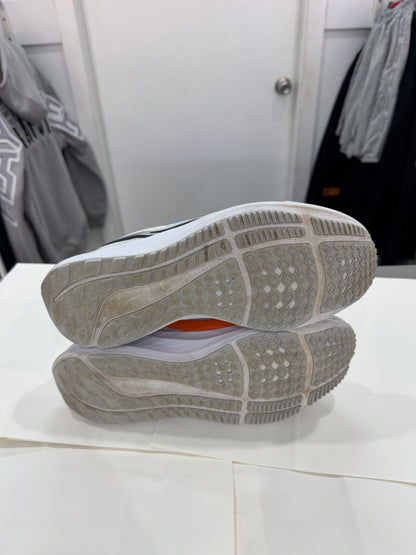 Used Air Zoom Pegasus 40 Premium Quadruple Swoosh US Men's 8 - Women's 9.5