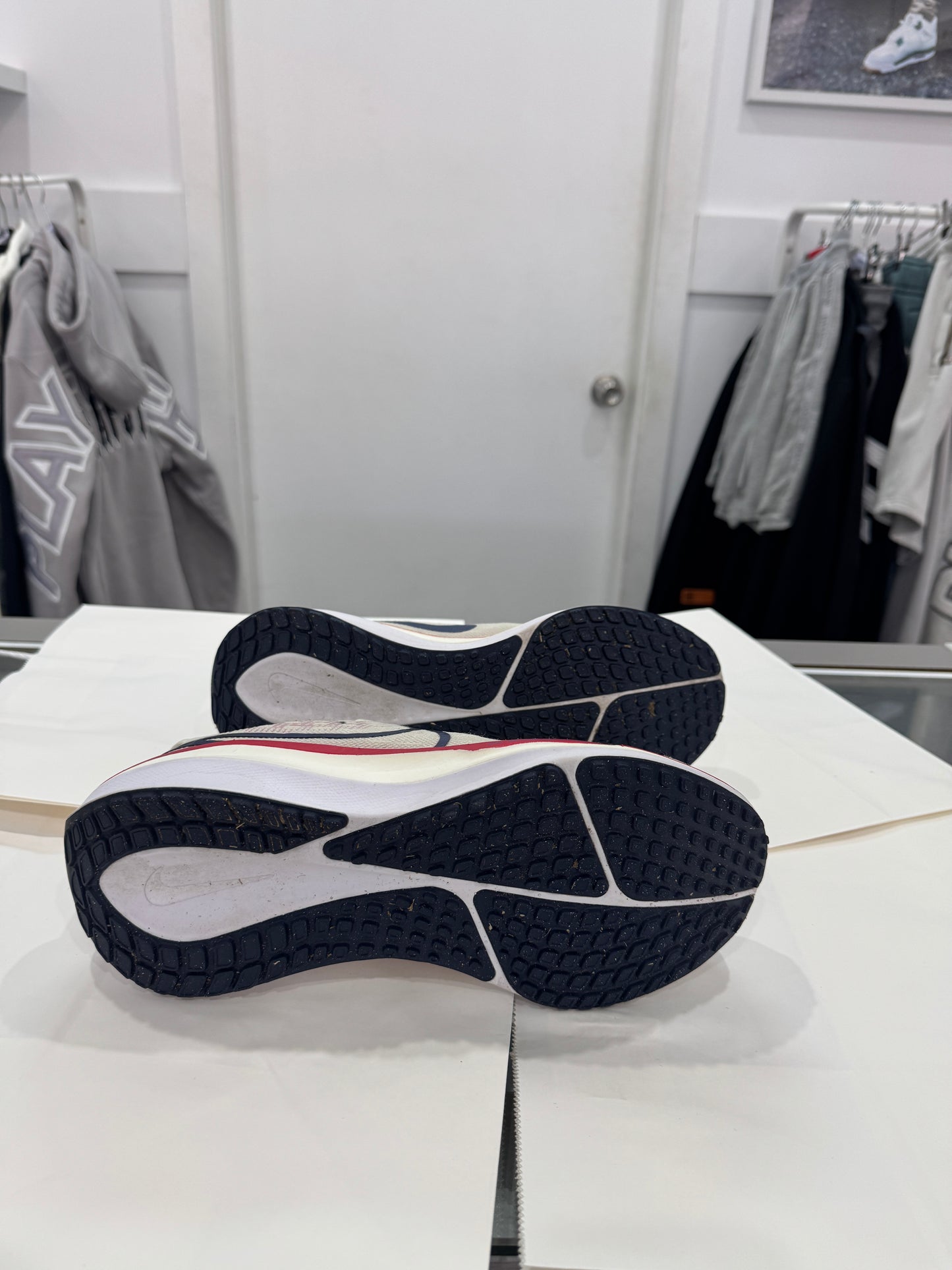 Used Vomero 17 Sea Glass Midnight Navy US Men's 8 - Women's 9.5