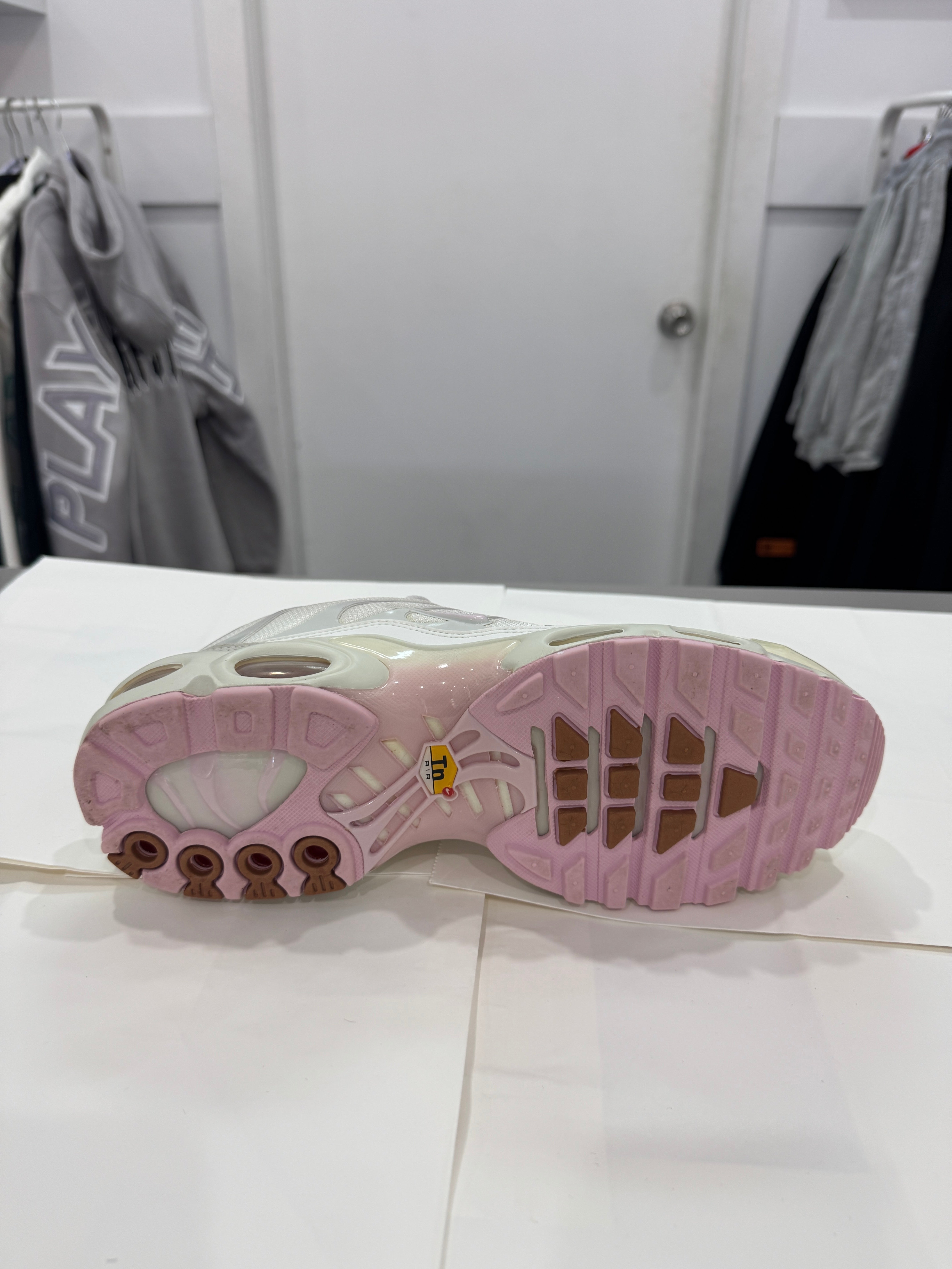 Used Nike Air Max Plus TN 'Vast Grey Pink Foam'