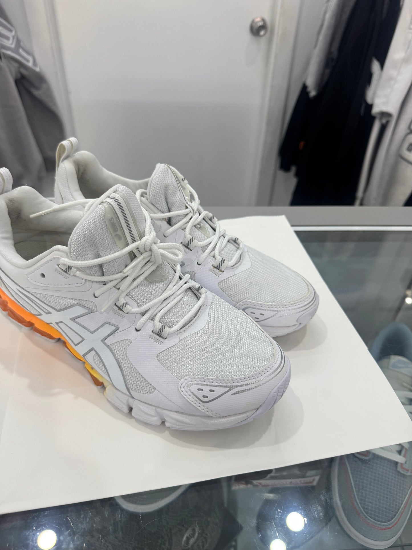 Used GEL-Quantum 180 6 White Mink Women's US Women's 10 - Men's 8.5