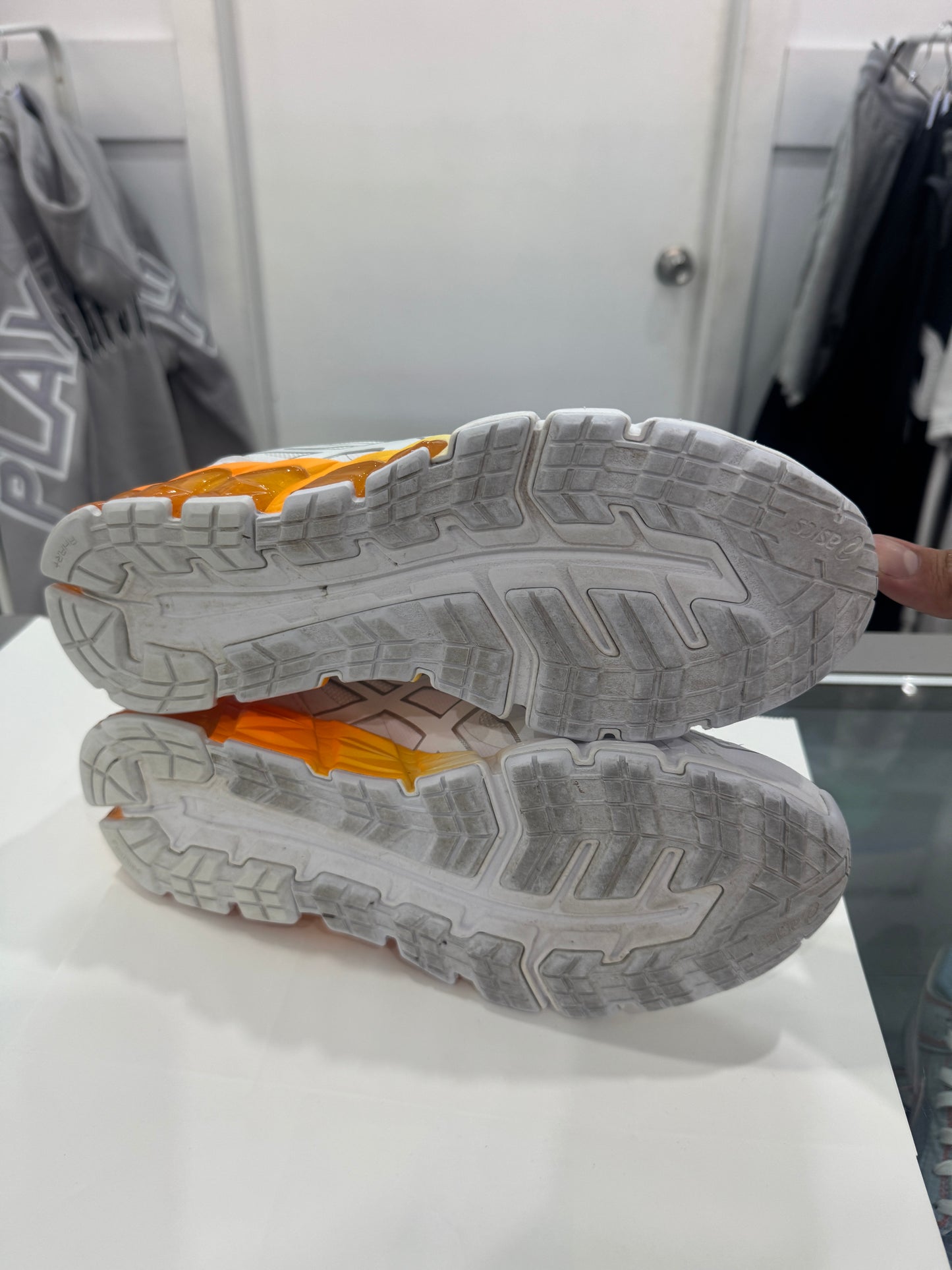 Used GEL-Quantum 180 6 White Mink Women's US Women's 10 - Men's 8.5