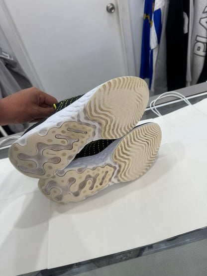 Used Nike React Phantom Run Flyknit 2 'Black Sonic Yellow'