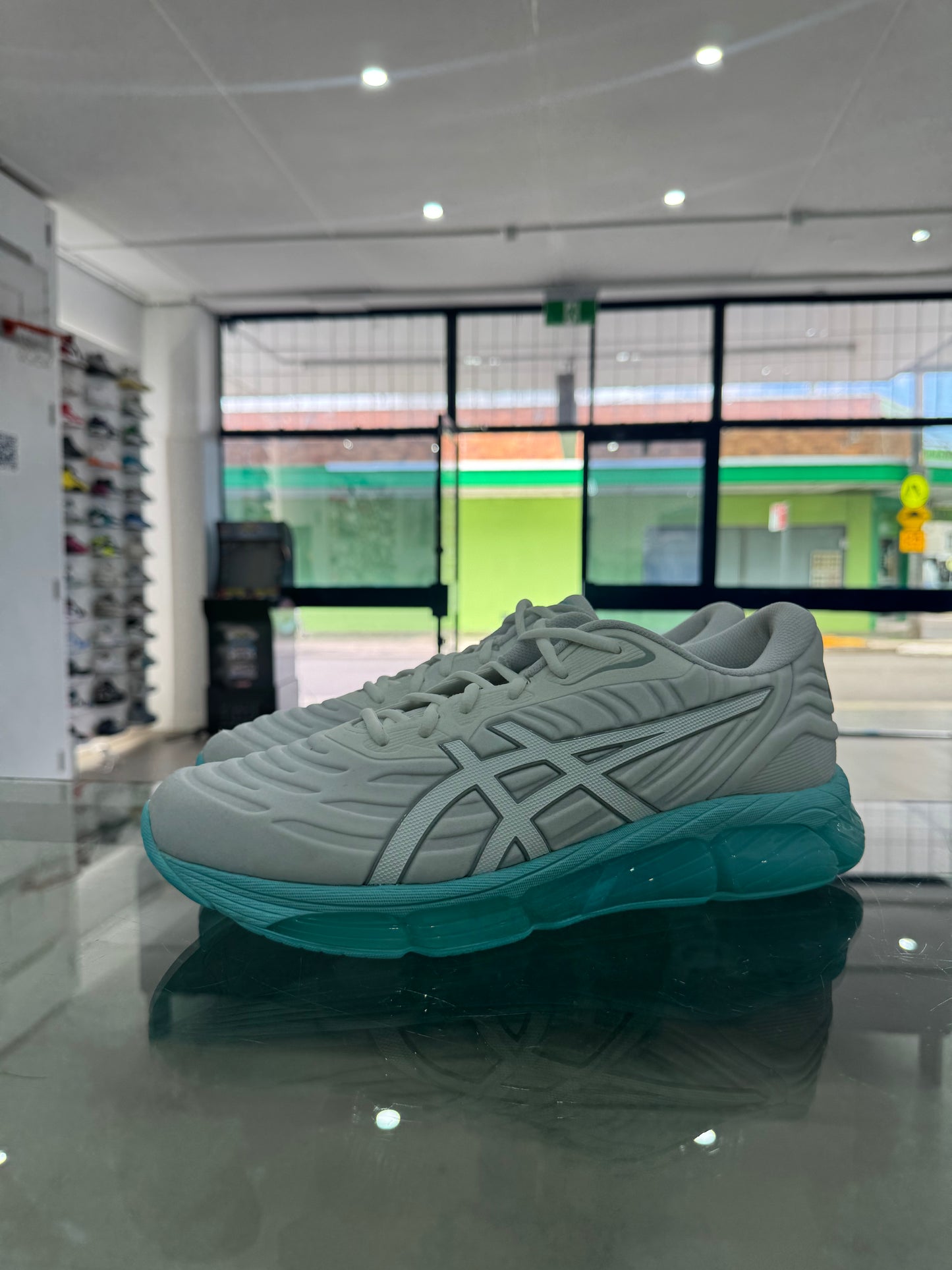 Used Gel-Quantum 360 VIII EMBOSS Larimar Blue