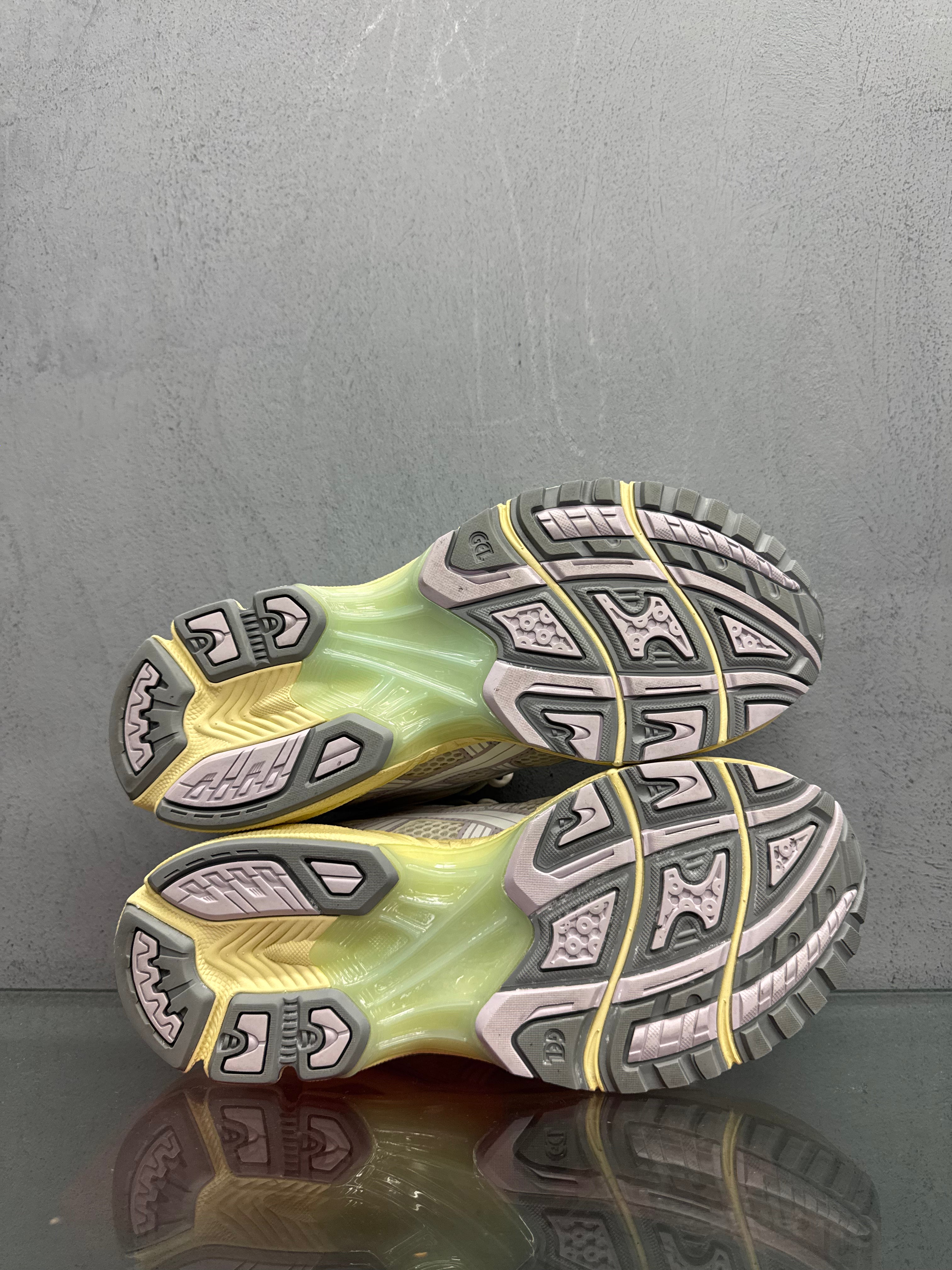 Used Asics Kayano 14 Dusk Violet