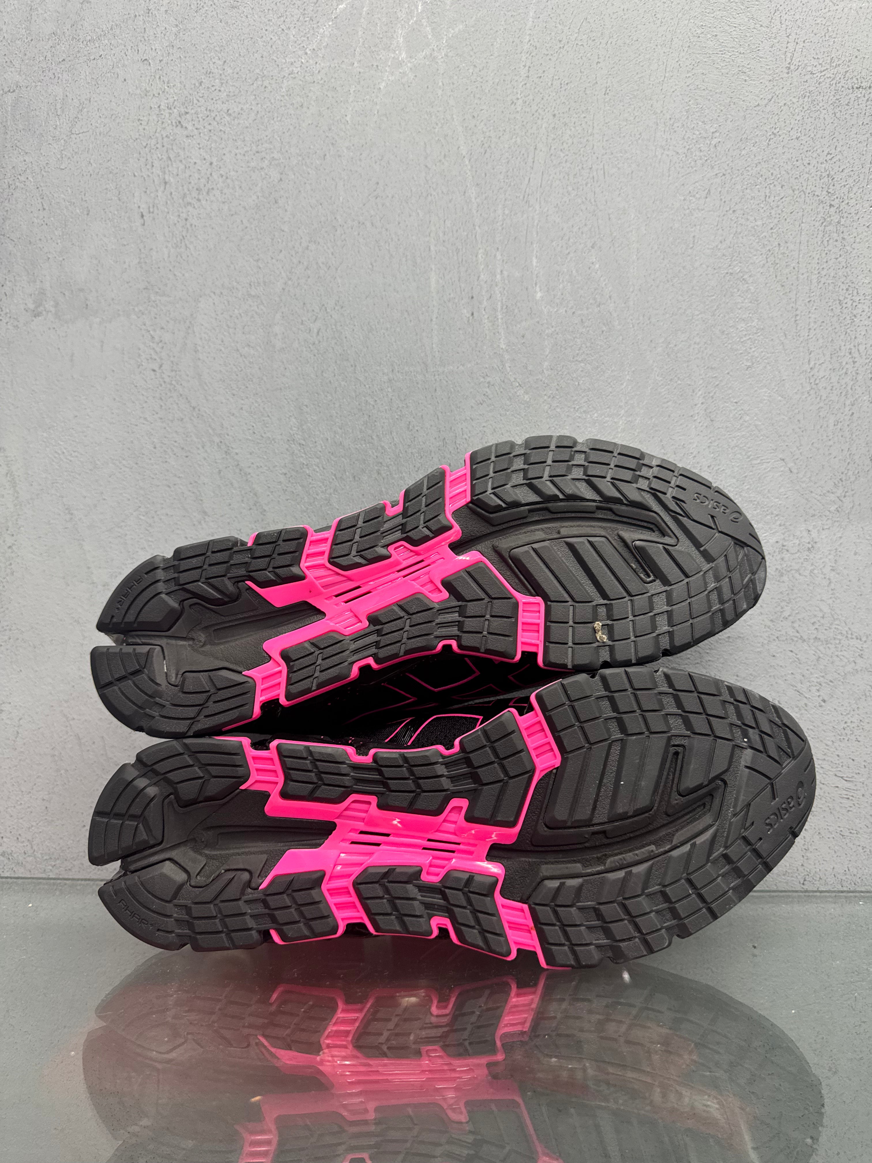 Used Asics 360 Black/Pink