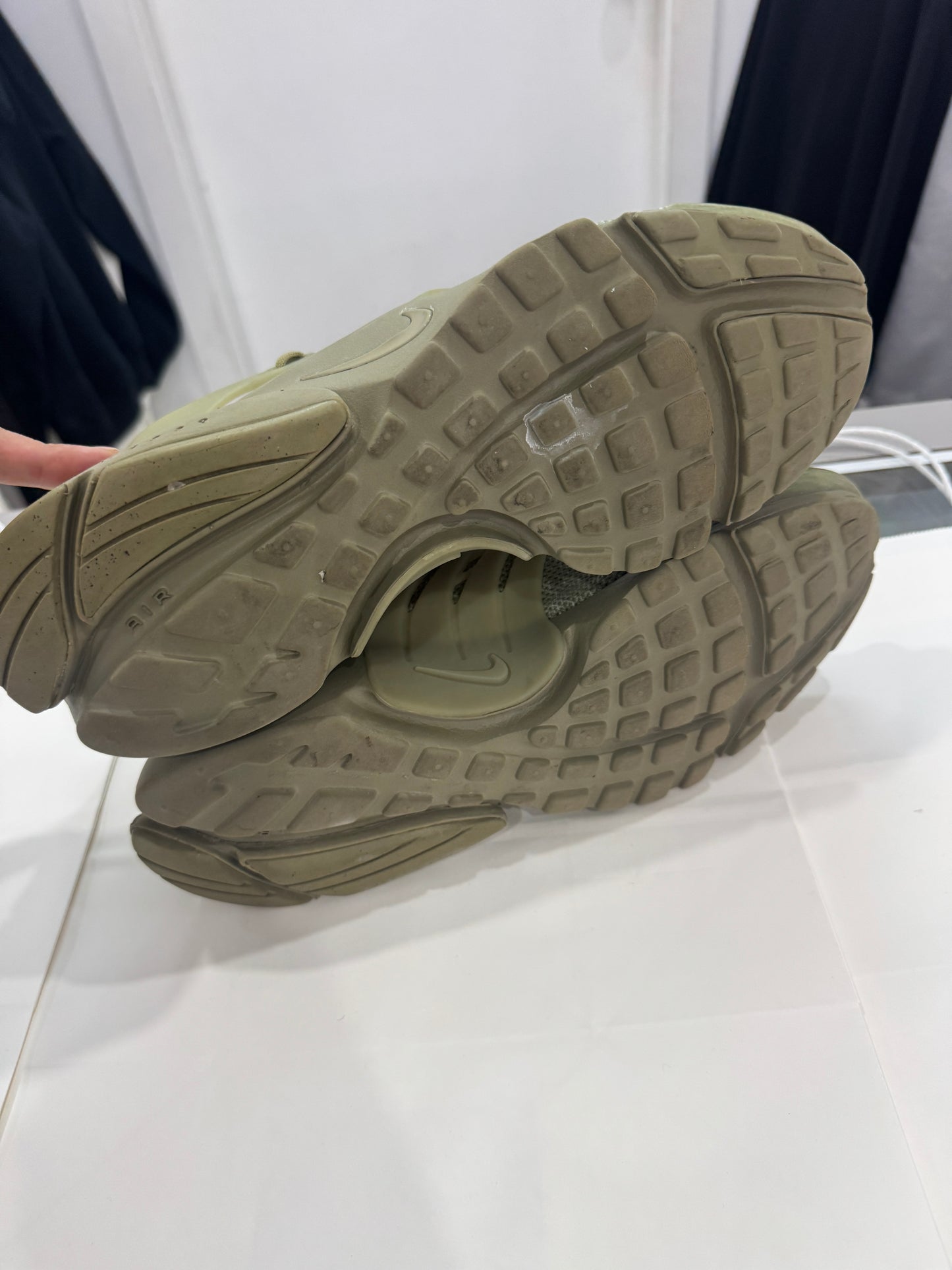 Used Nike Presto 'Khaki/Khaki'