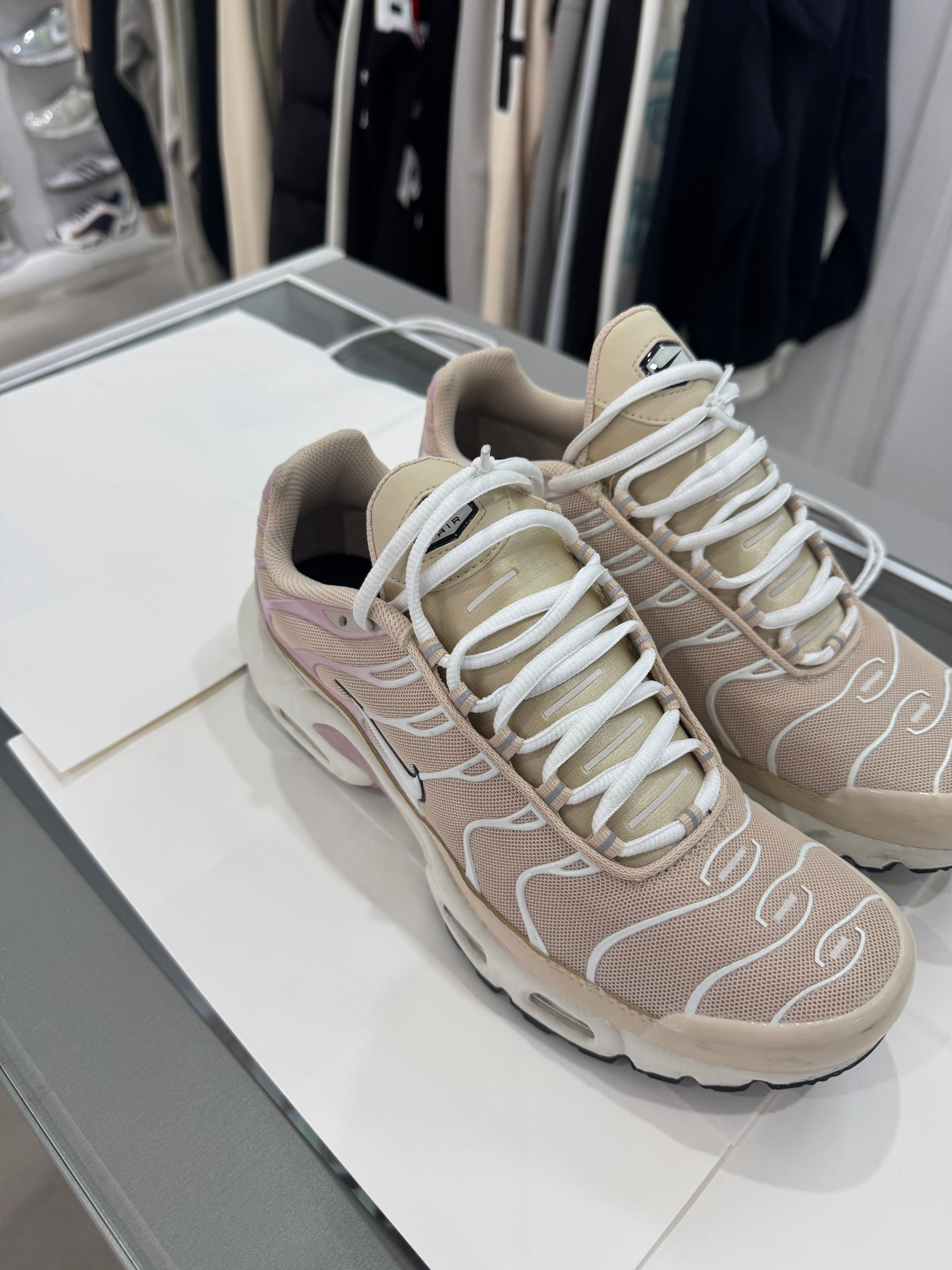 USED Nike Air Max Plus TN 'Sandrift Pink Oxford'