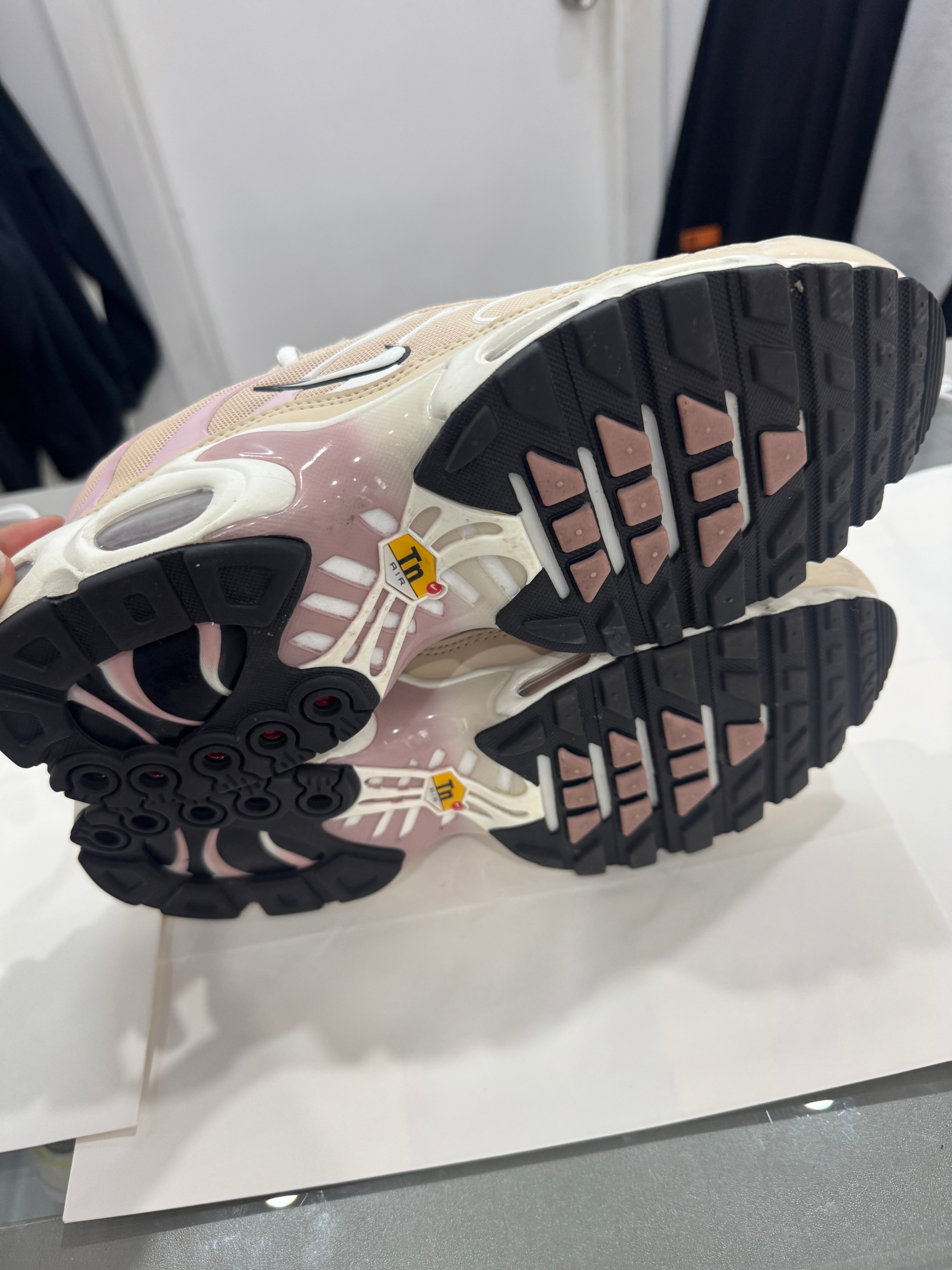 USED Nike Air Max Plus TN 'Sandrift Pink Oxford'