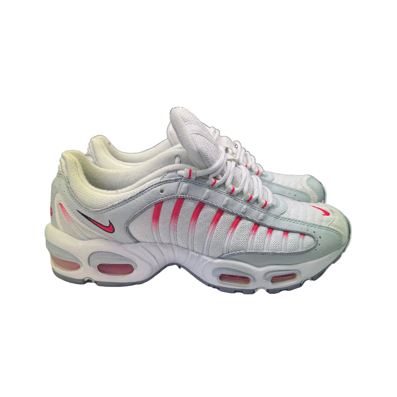 Used Nike Tailwind IV White and Red 10.5