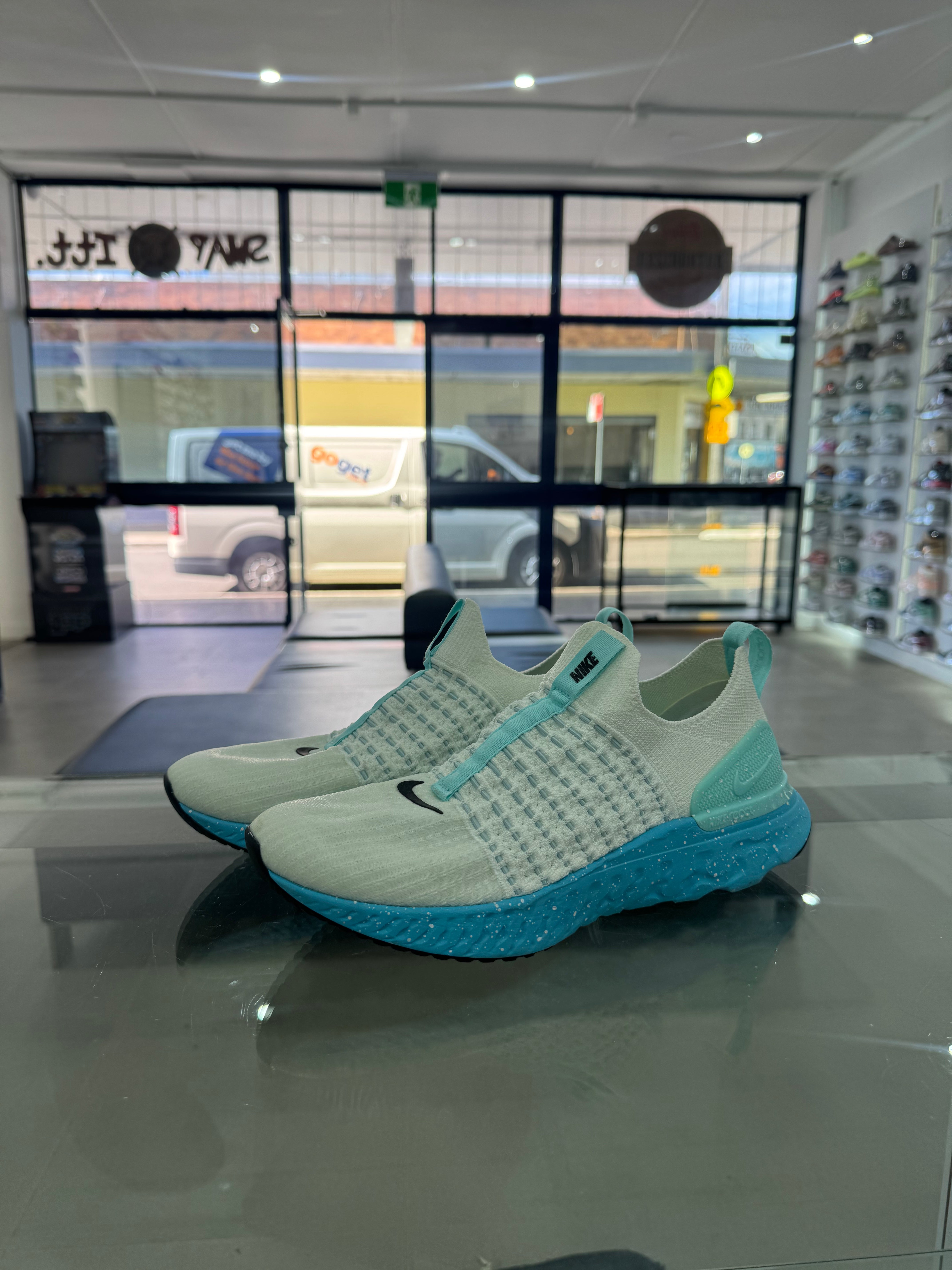 Used Nike Phantom React  Glacier  Blue