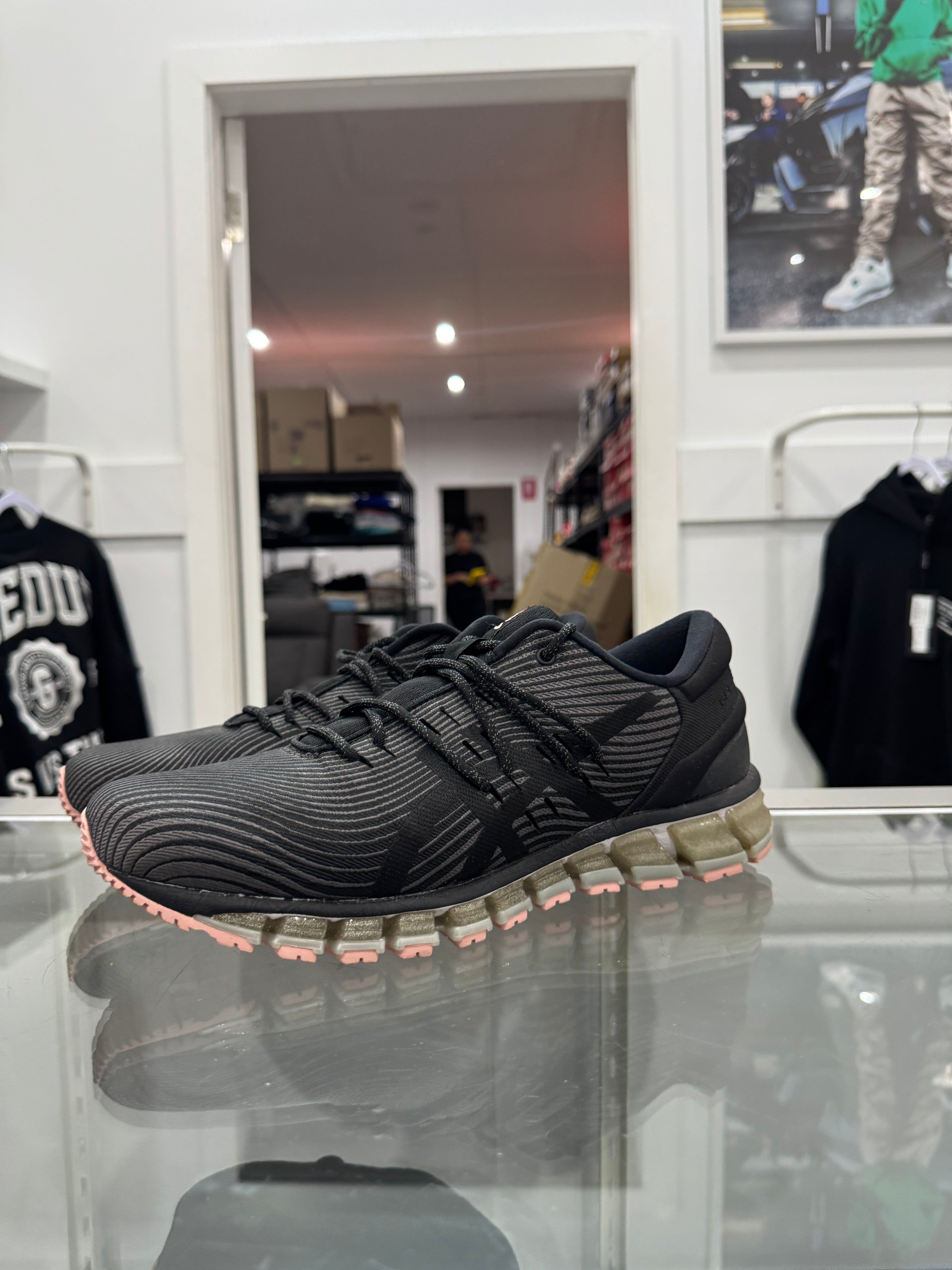 Used ASICS Quantum 360 4 Carbon/Pink