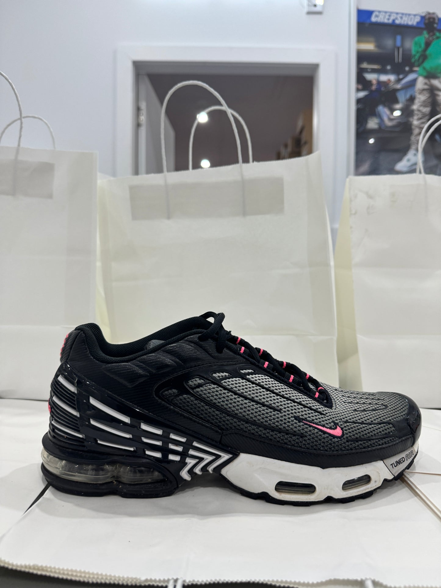 Used TN 3 Black White Chamois Multiple Sizes