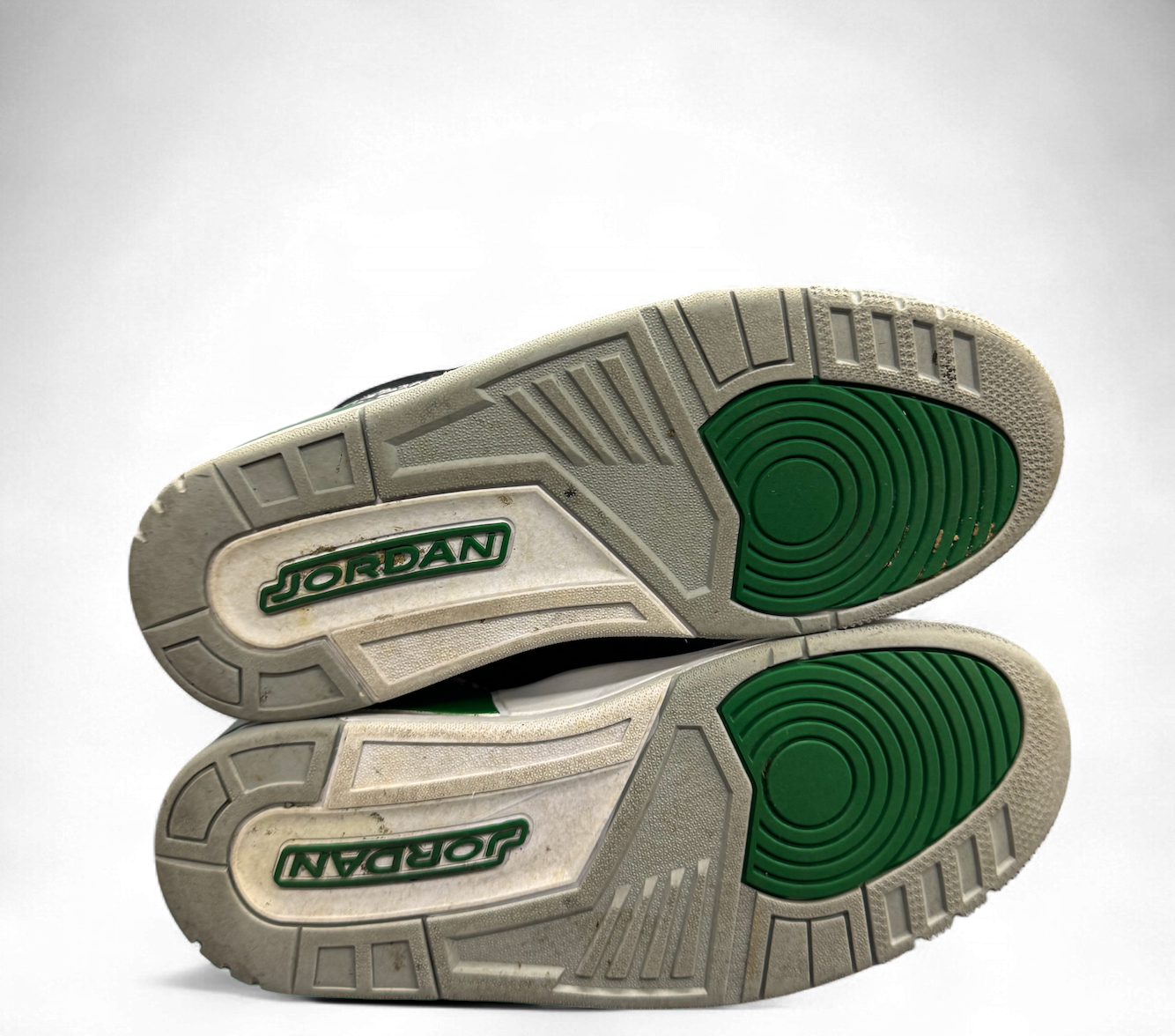 Used Jordan 3 Pine Green