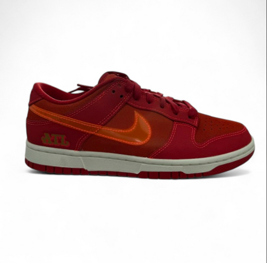 Used Dunk Low ATL US Men's 8 - Women's 9.5